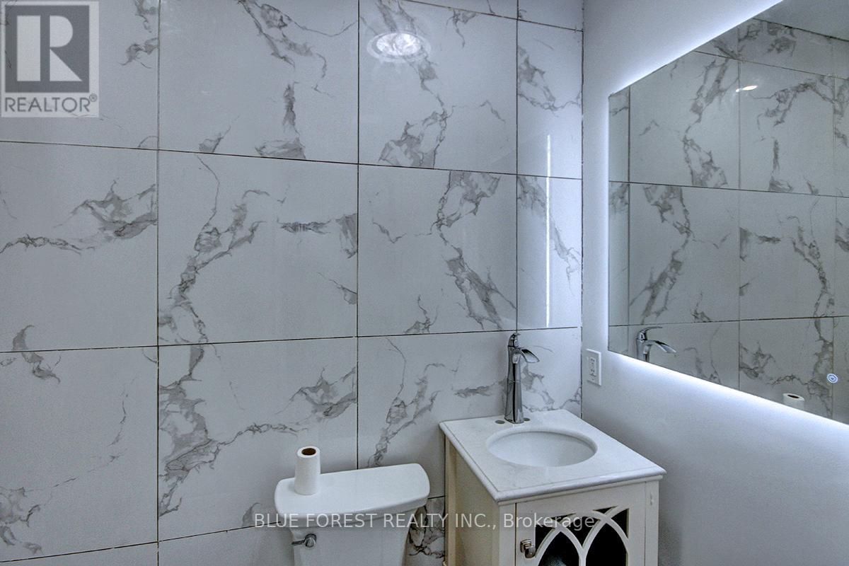 612 Trillium Drive, Southwest Middlesex, Ontario  N0L 1Z0 - Photo 11 - X12428425
