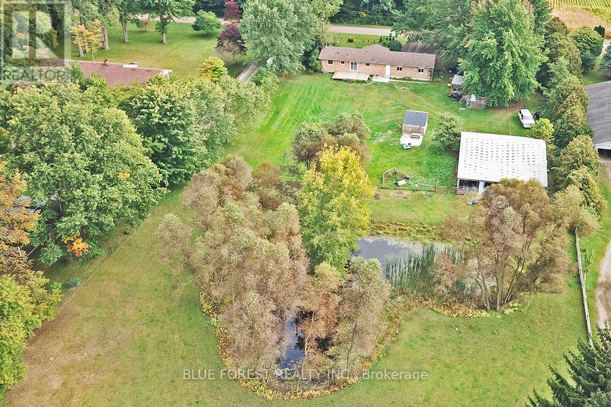 612 Trillium Drive, Southwest Middlesex, Ontario  N0L 1Z0 - Photo 24 - X12428425