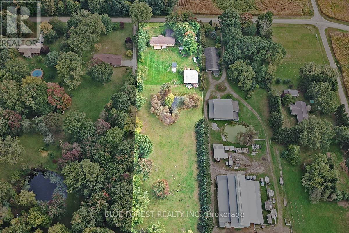 612 Trillium Drive, Southwest Middlesex, Ontario  N0L 1Z0 - Photo 25 - X12428425