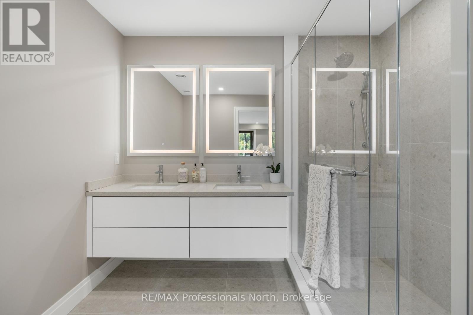 102 - 32 Brunel Road, Huntsville, Ontario  P1H 1P5 - Photo 6 - X12428336