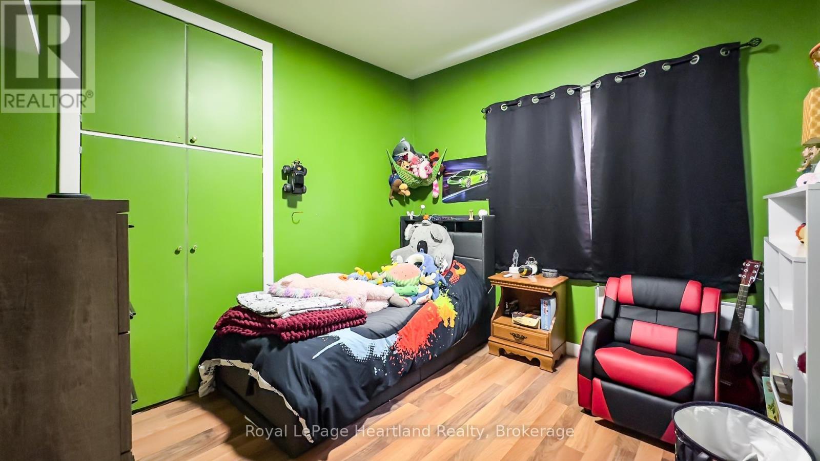 117 Main Street, North Middlesex, Ontario  N0M 1A0 - Photo 30 - X12428348