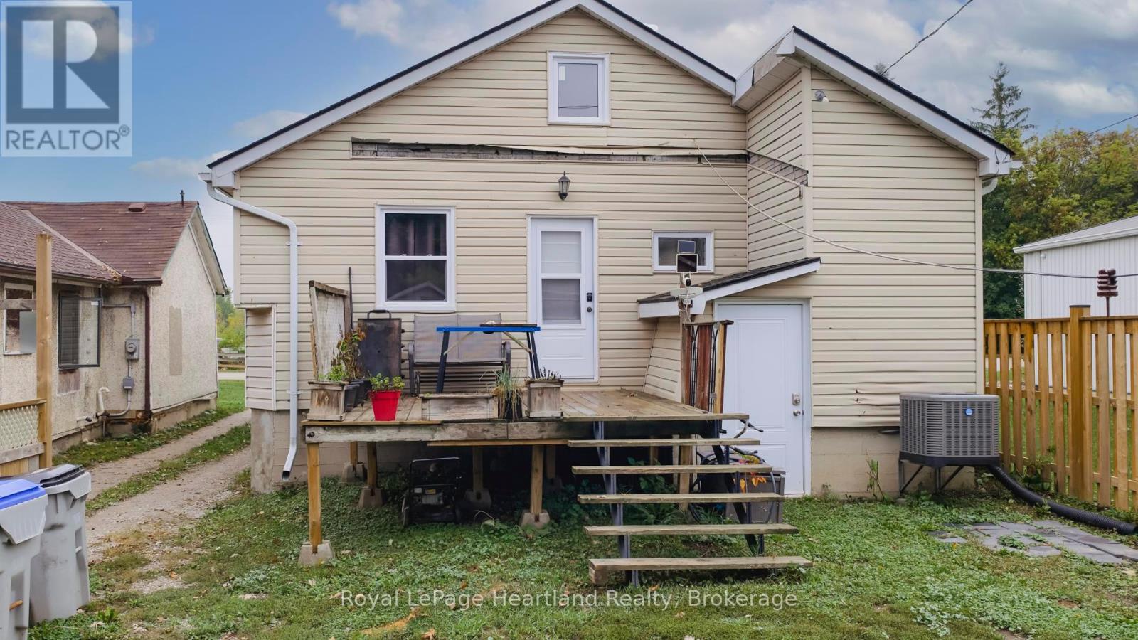 117 Main Street, North Middlesex, Ontario  N0M 1A0 - Photo 37 - X12428348