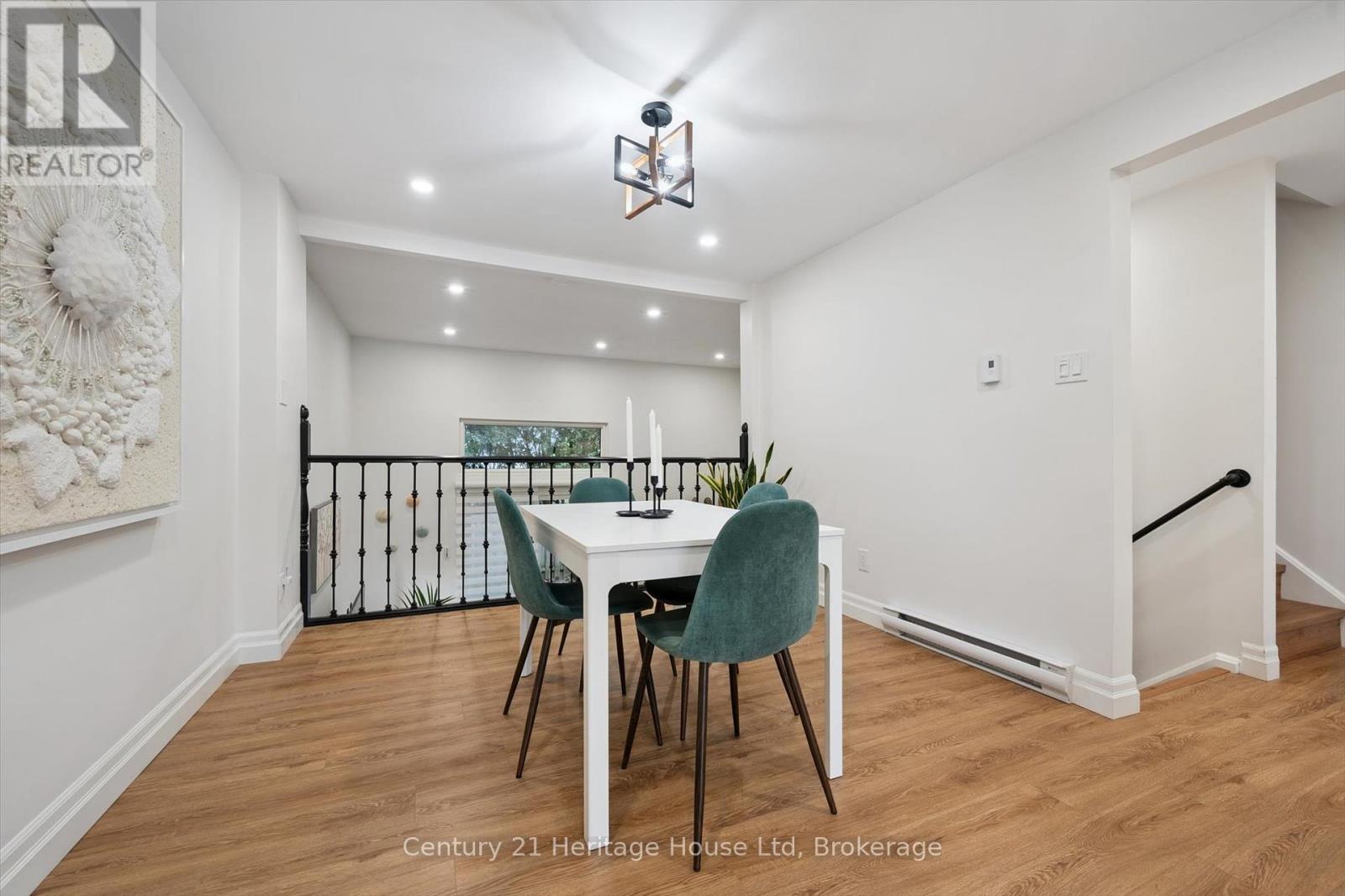 10 - 2 Worton Avenue, Guelph, Ontario  N1H 7C5 - Photo 13 - X12428374