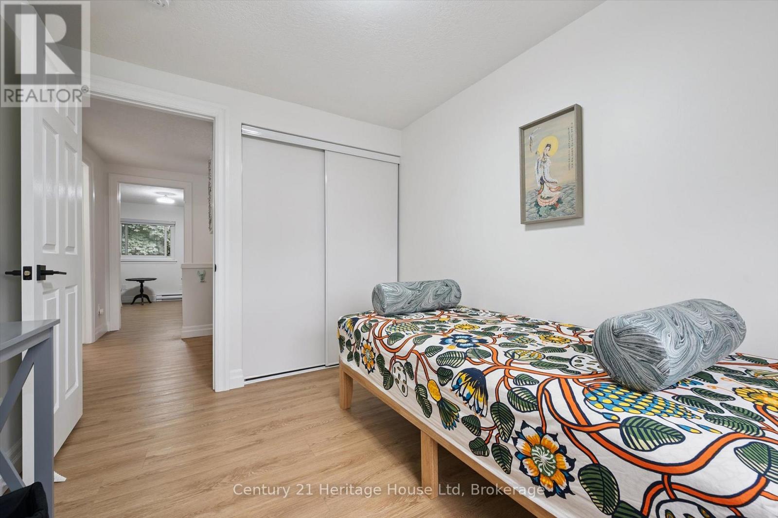 10 - 2 Worton Avenue, Guelph, Ontario  N1H 7C5 - Photo 29 - X12428374