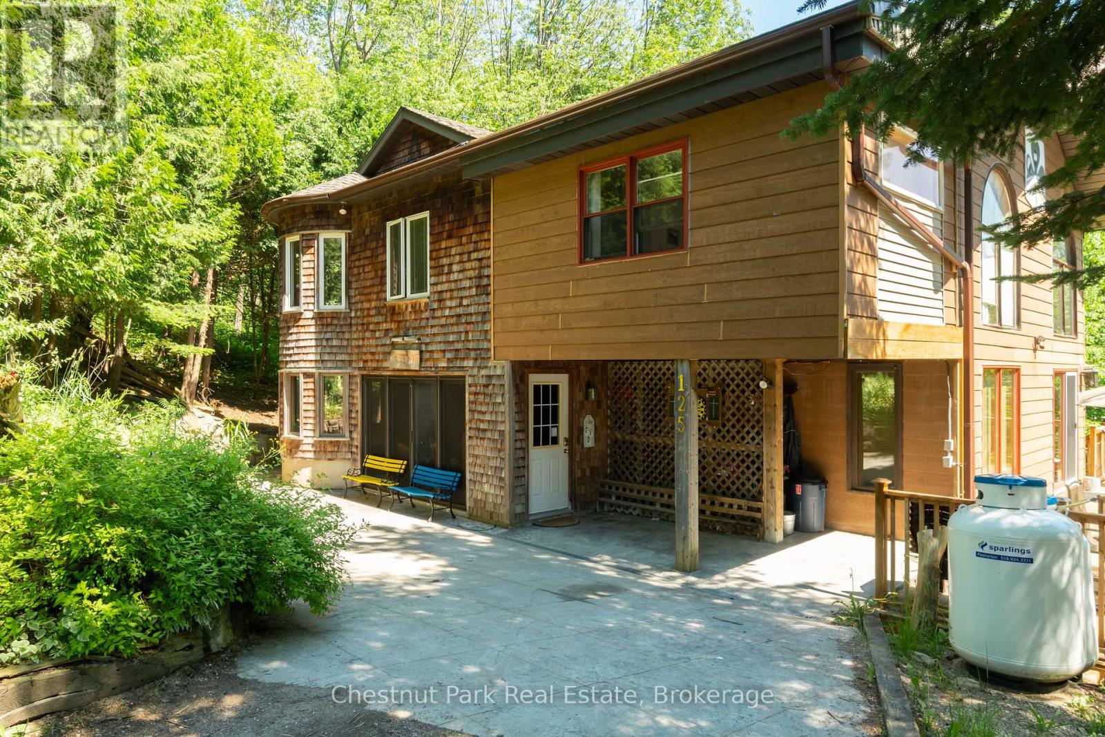 125 Kimberley Court, Grey Highlands, Ontario  N0C 1G0 - Photo 2 - X12428400