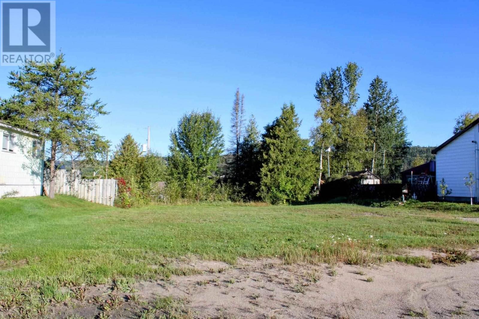 7 Manitou Rd, Manitouwadge, Ontario  P0T 2C0 - Photo 2 - TB251873