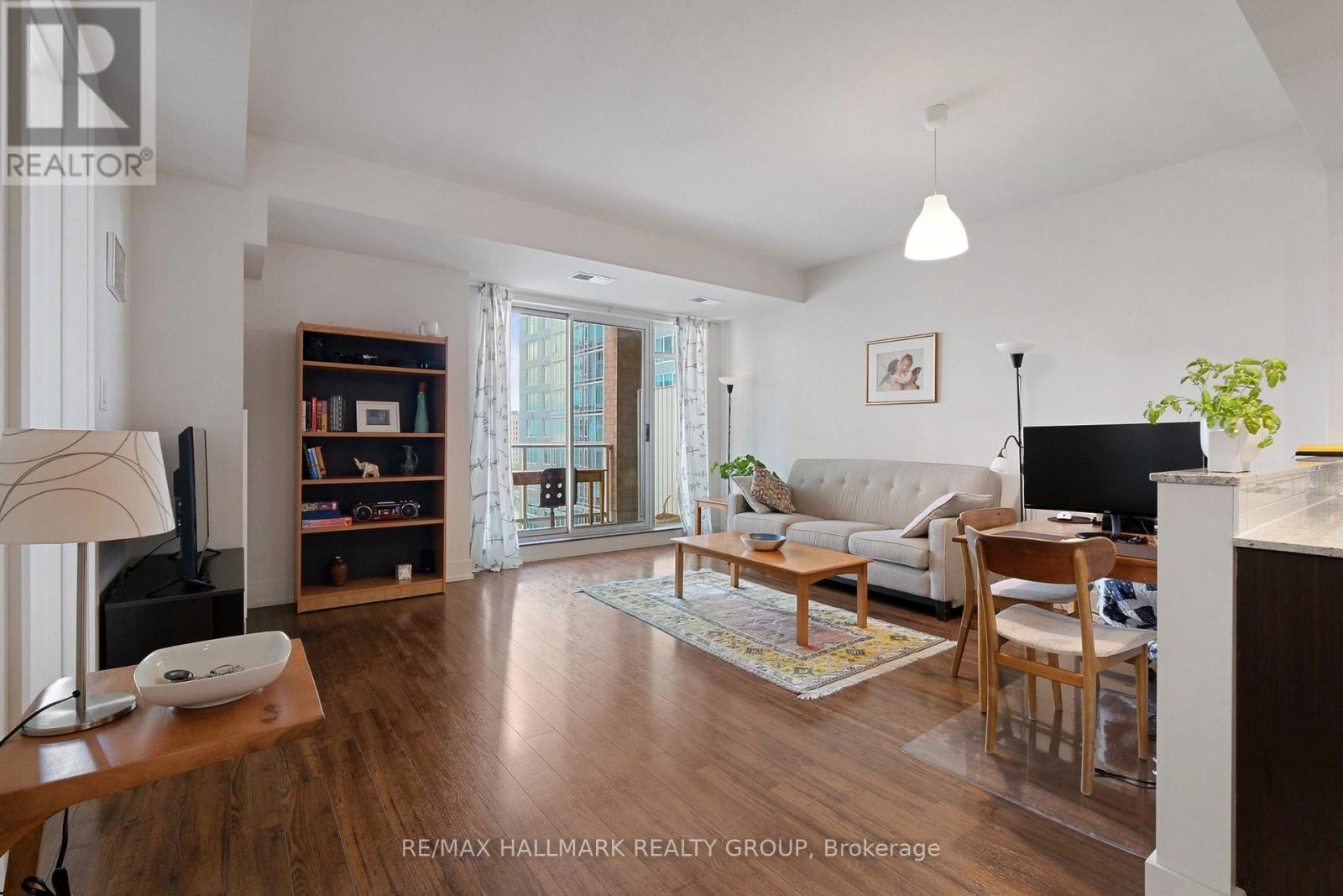 706 - 100 Champagne Avenue S, Ottawa, Ontario  K1S 4P4 - Photo 4 - X12428379