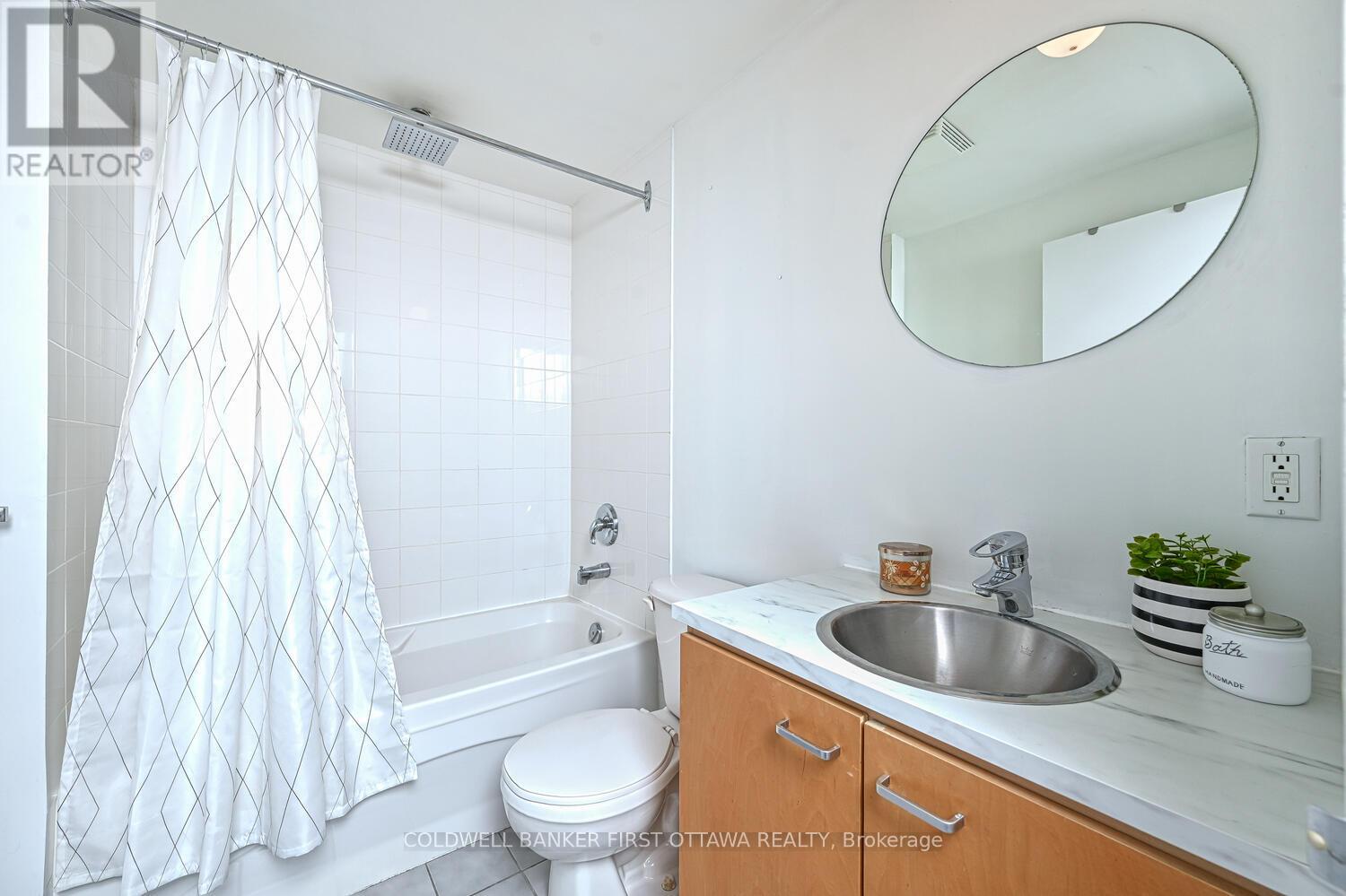 506 - 383 Cumberland Street, Ottawa, Ontario  K1N 1J7 - Photo 13 - X12428402