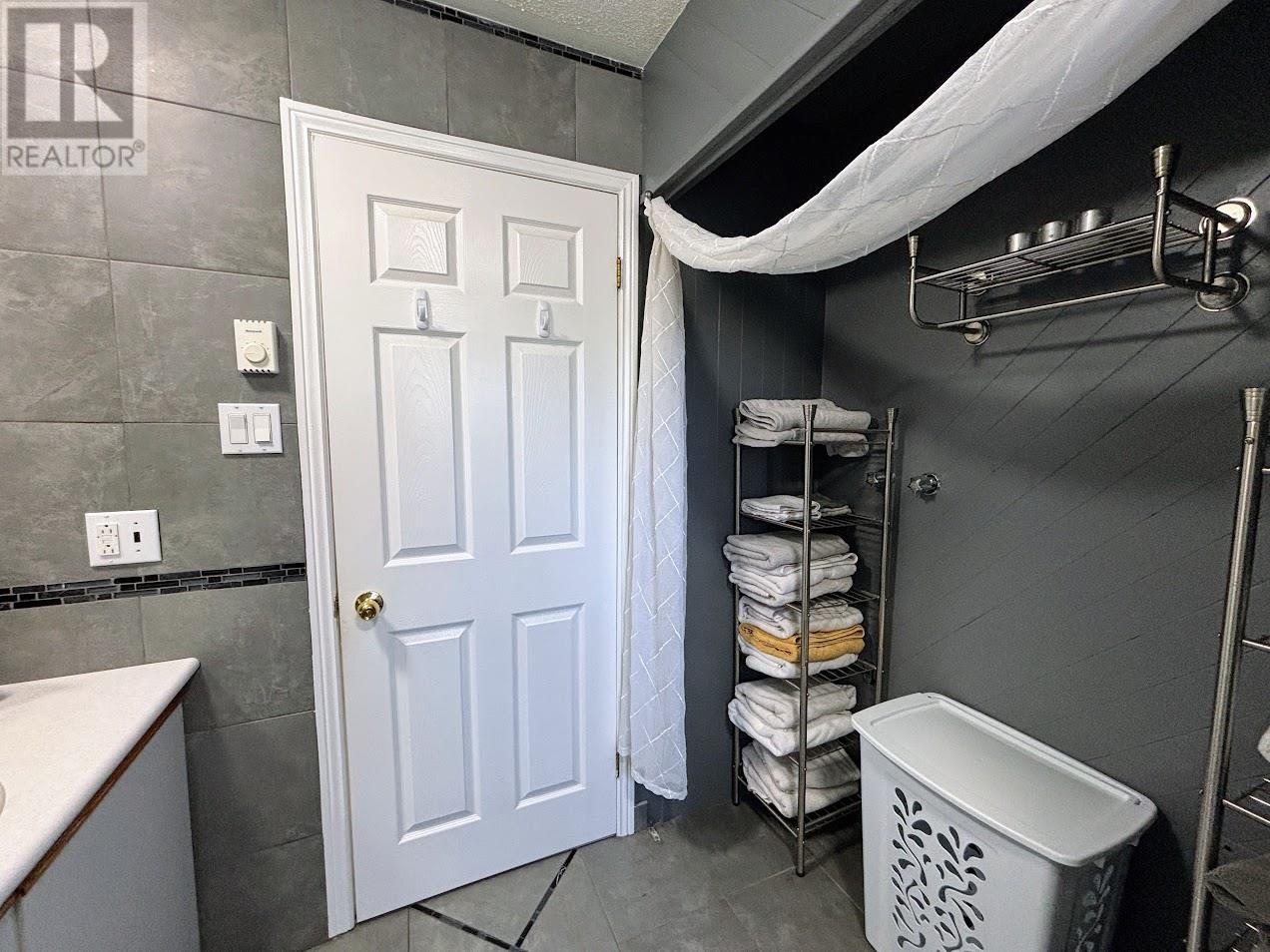 36 Otter Ave, Manitouwadge, Ontario  P0T 2C0 - Photo 18 - TB253069