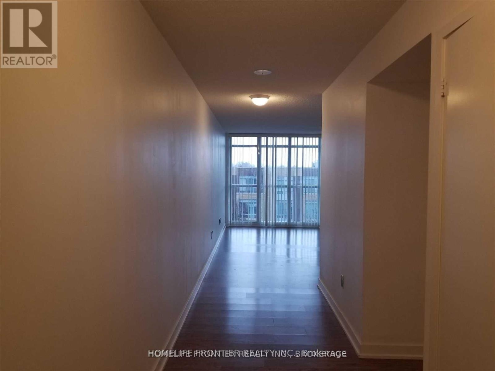 721 - 19 Singer Court, Toronto, Ontario  M2K 0B2 - Photo 2 - C12428192
