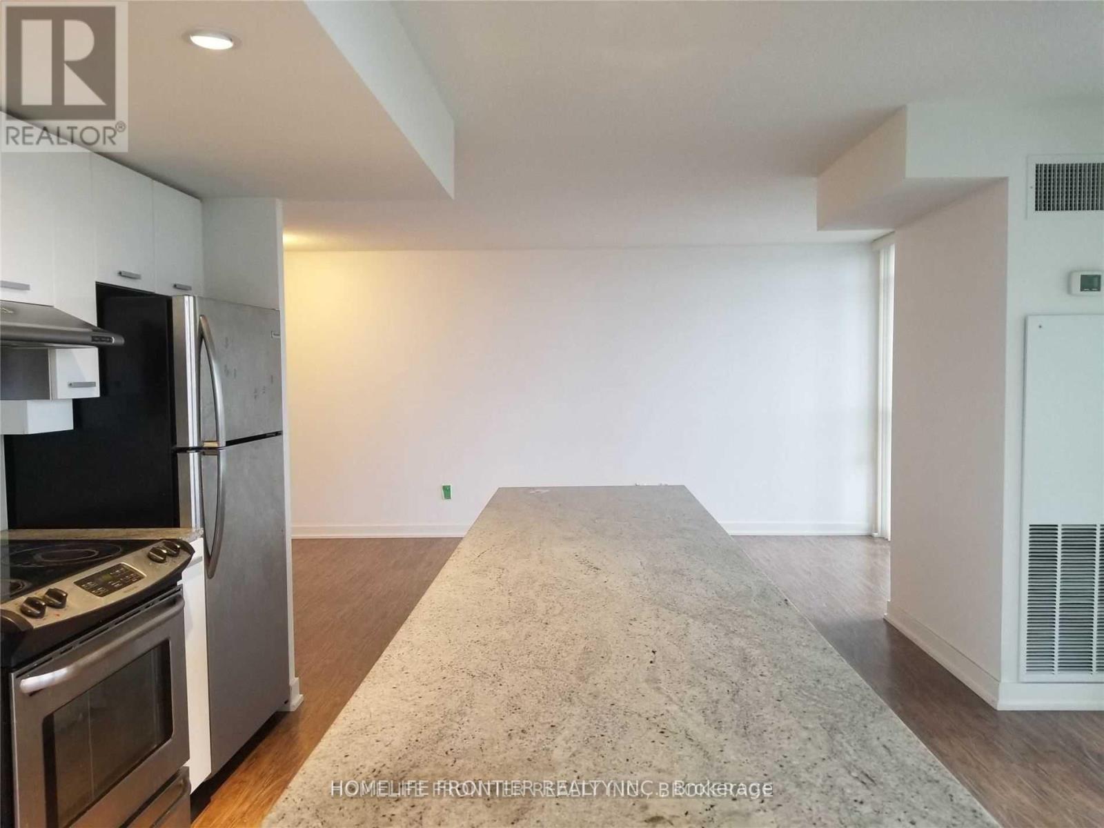 721 - 19 Singer Court, Toronto, Ontario  M2K 0B2 - Photo 5 - C12428192