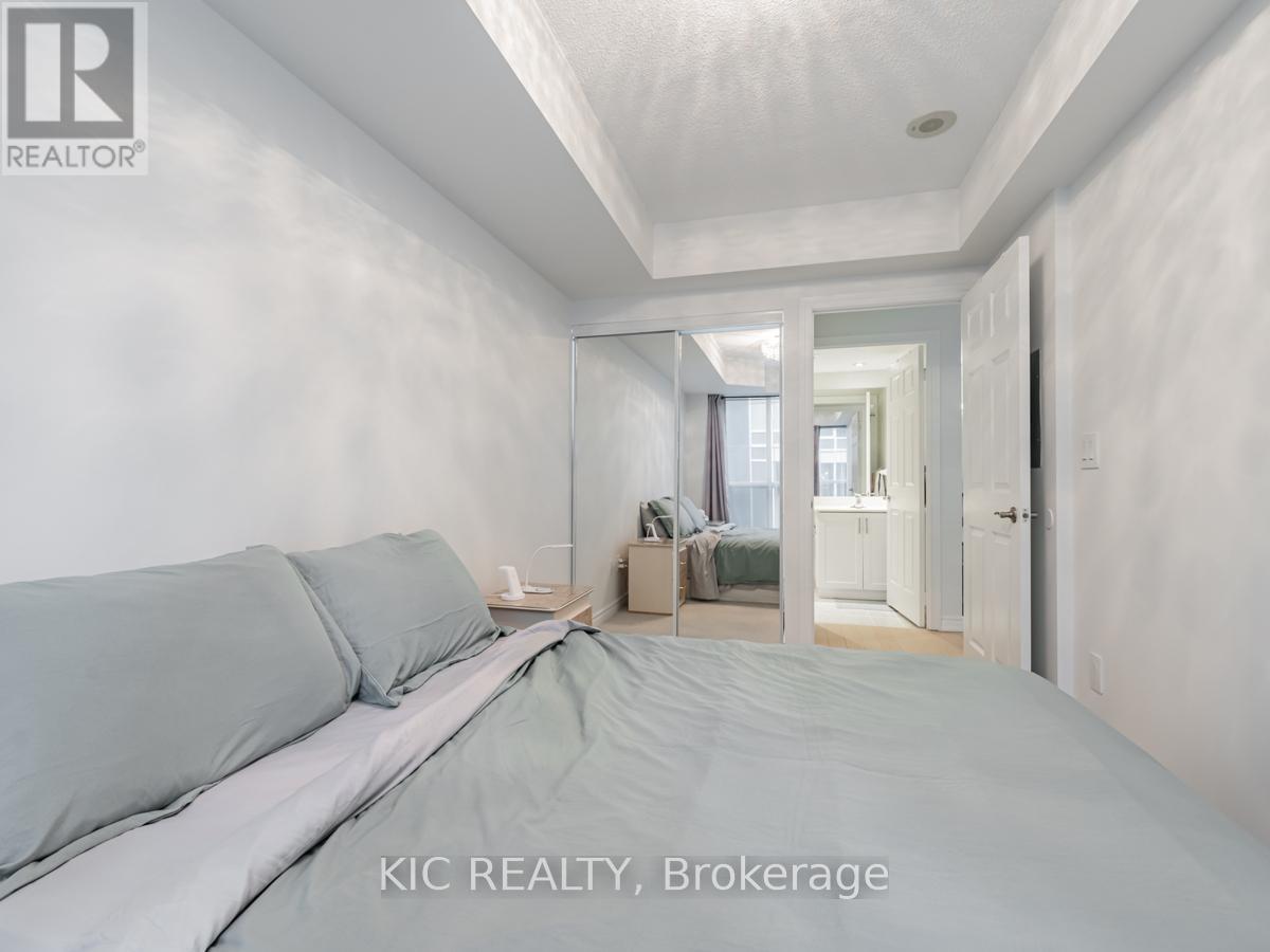 1727 - 250 Wellington Street W, Toronto, Ontario  M5V 3P6 - Photo 22 - C12428279