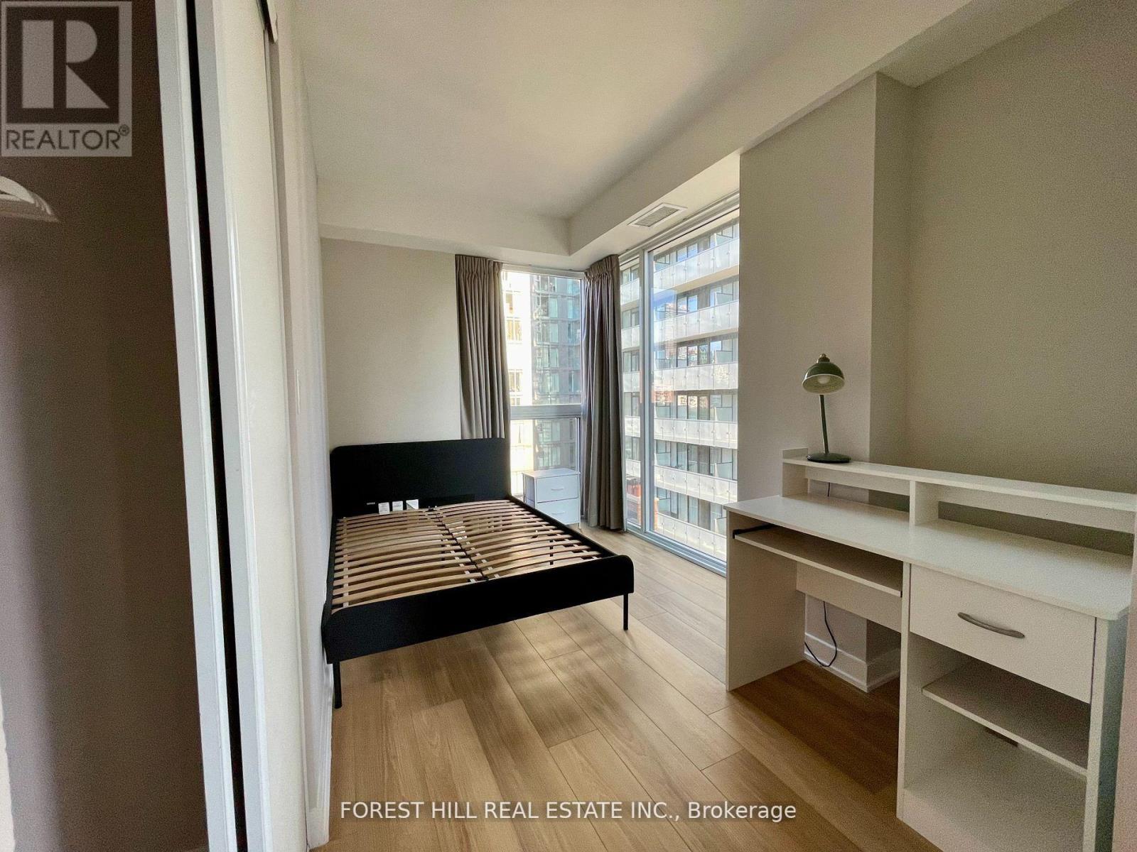 908 - 17 Dundonald Street, Toronto, Ontario  M4Y 0E4 - Photo 12 - C12428321