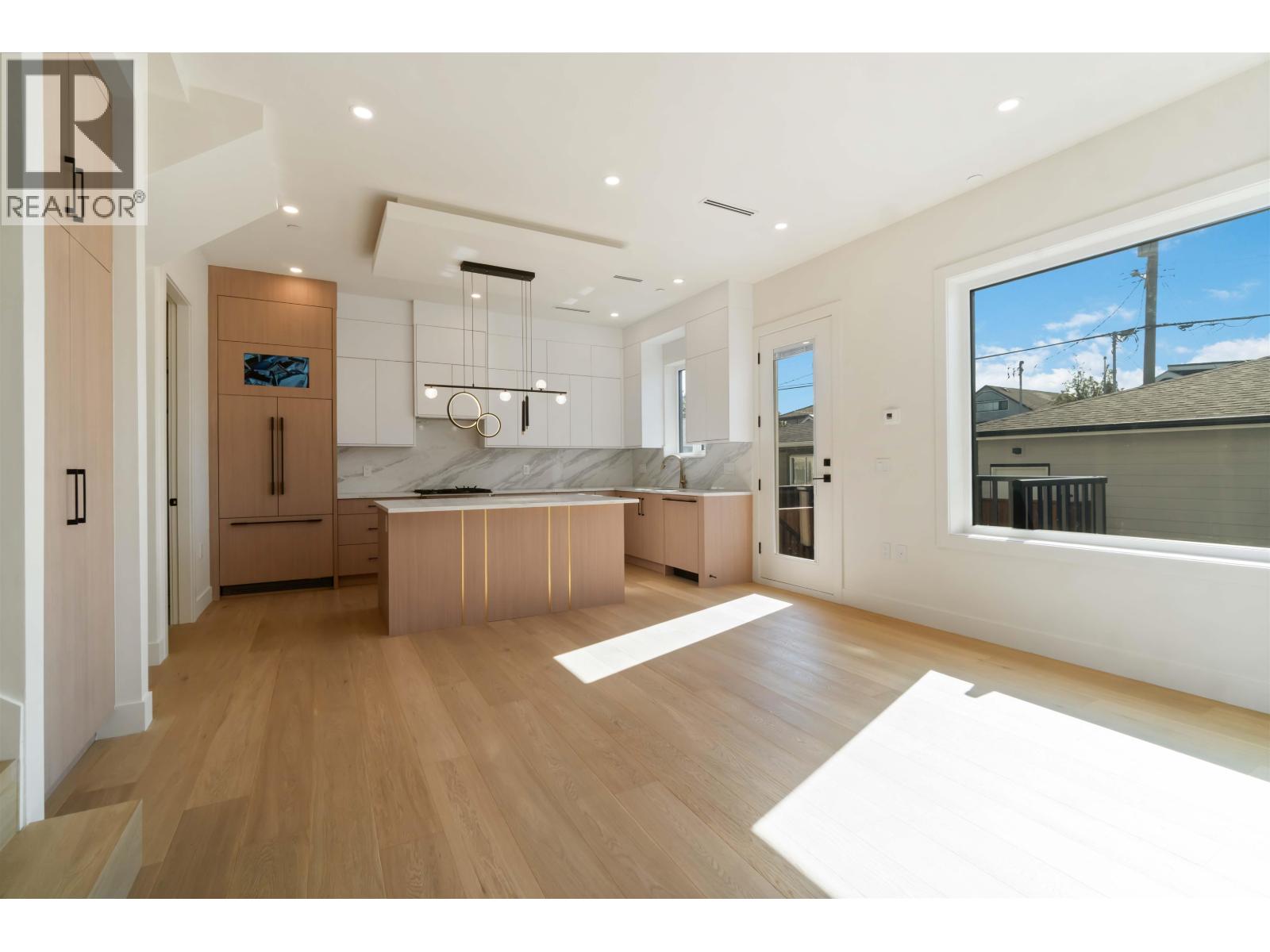 2 2658 Dundas Street, Vancouver, British Columbia  V5K 1P9 - Photo 15 - R3052561