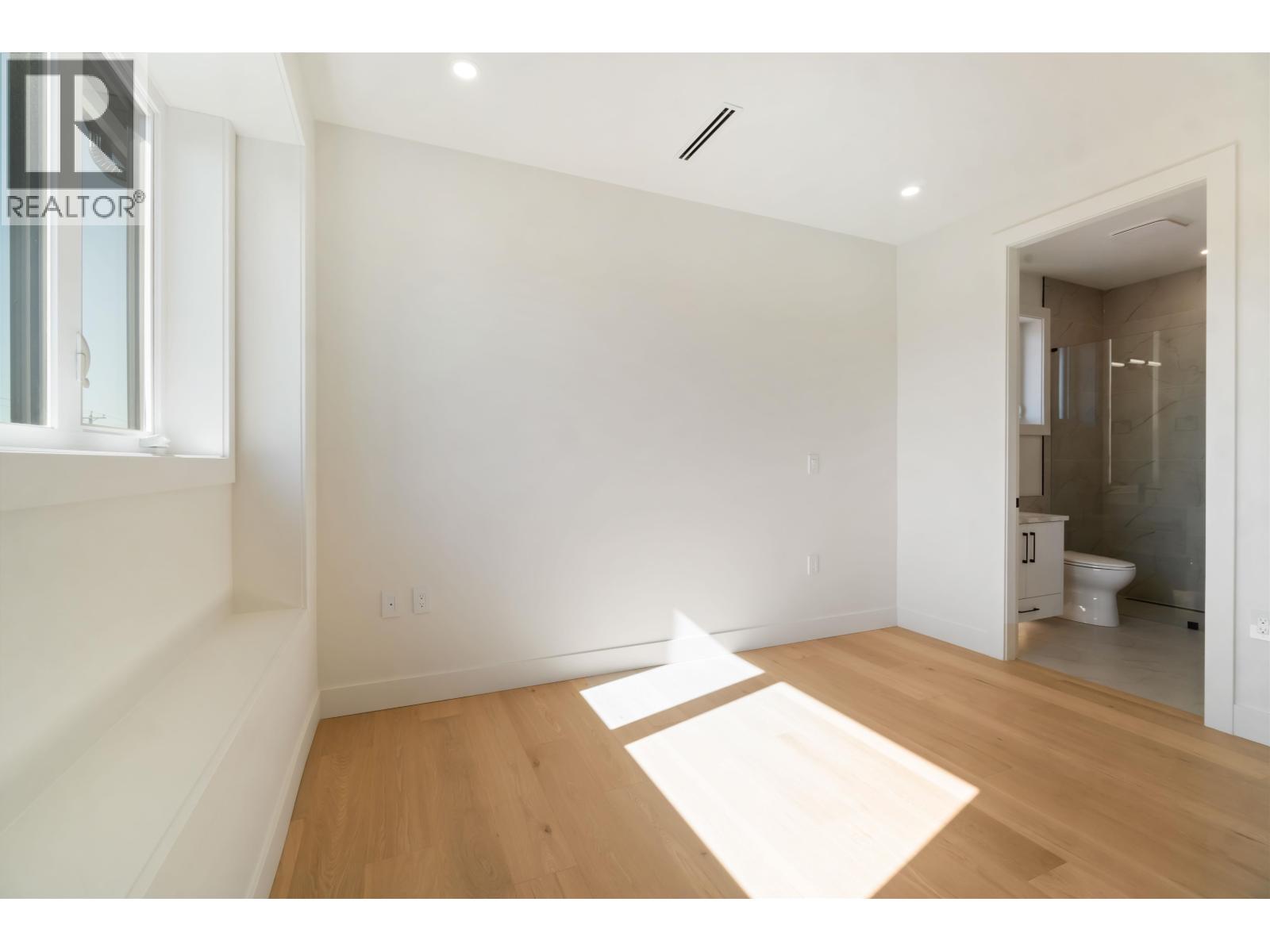 2 2658 Dundas Street, Vancouver, British Columbia  V5K 1P9 - Photo 23 - R3052561