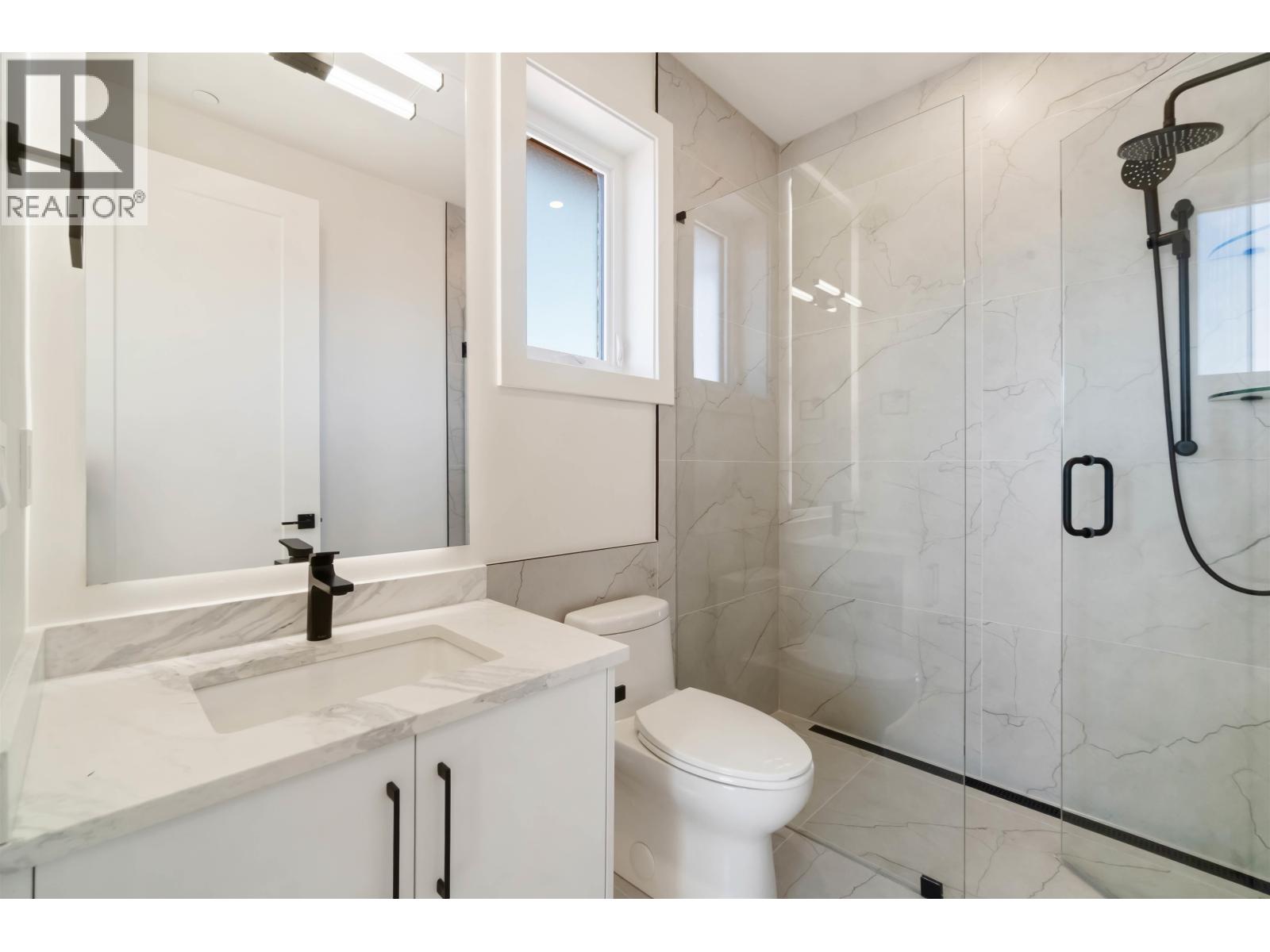 2 2658 Dundas Street, Vancouver, British Columbia  V5K 1P9 - Photo 25 - R3052561