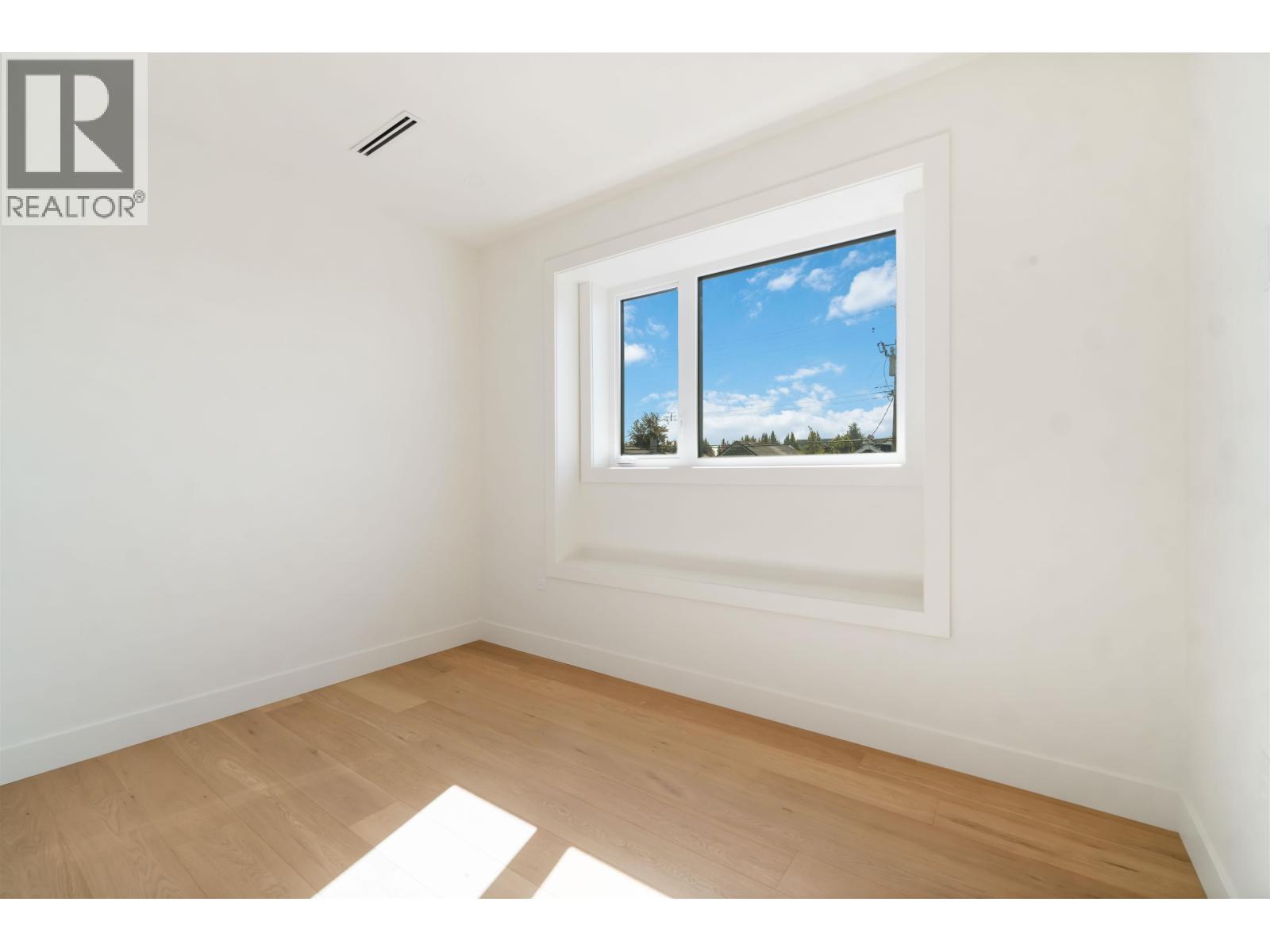 2 2658 Dundas Street, Vancouver, British Columbia  V5K 1P9 - Photo 26 - R3052561