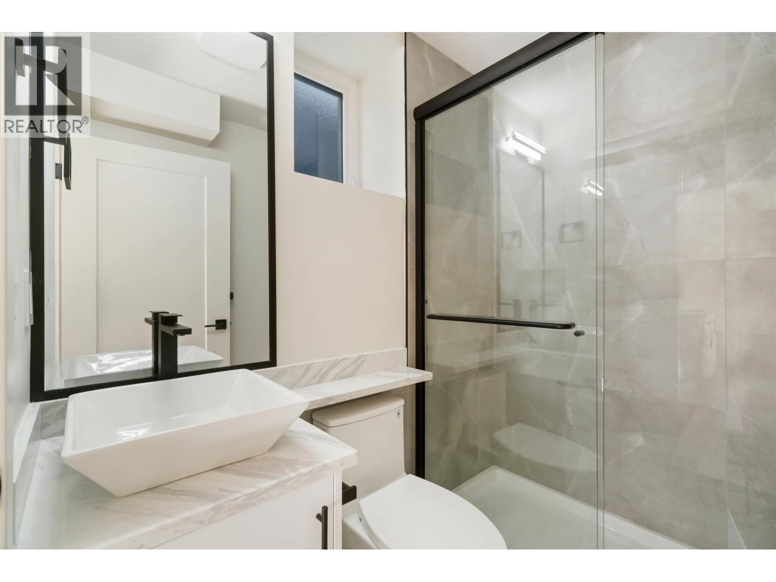 2 2658 Dundas Street, Vancouver, British Columbia  V5K 1P9 - Photo 34 - R3052561