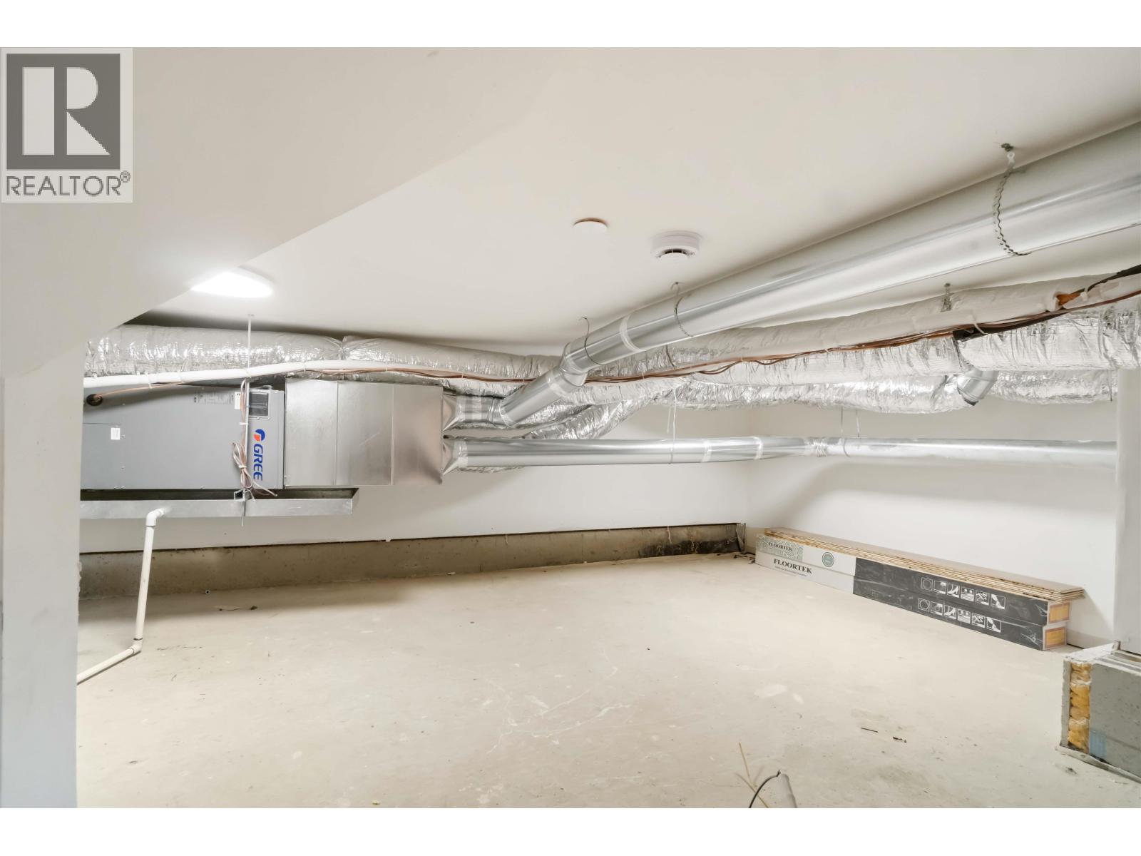 2 2658 Dundas Street, Vancouver, British Columbia  V5K 1P9 - Photo 35 - R3052561