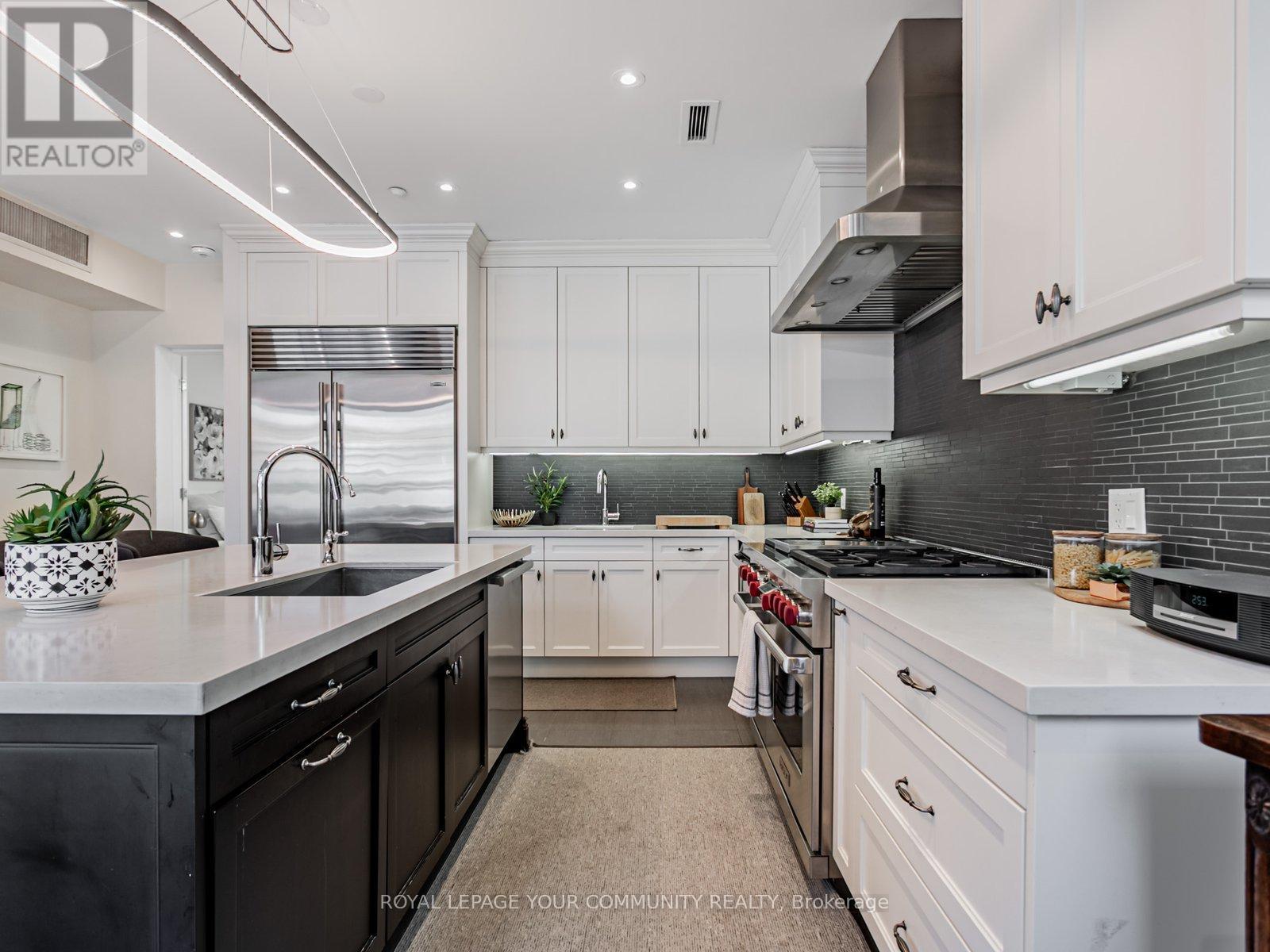 206 - 1 Rainsford Road, Toronto, Ontario  M4L 3N5 - Photo 12 - E12428180