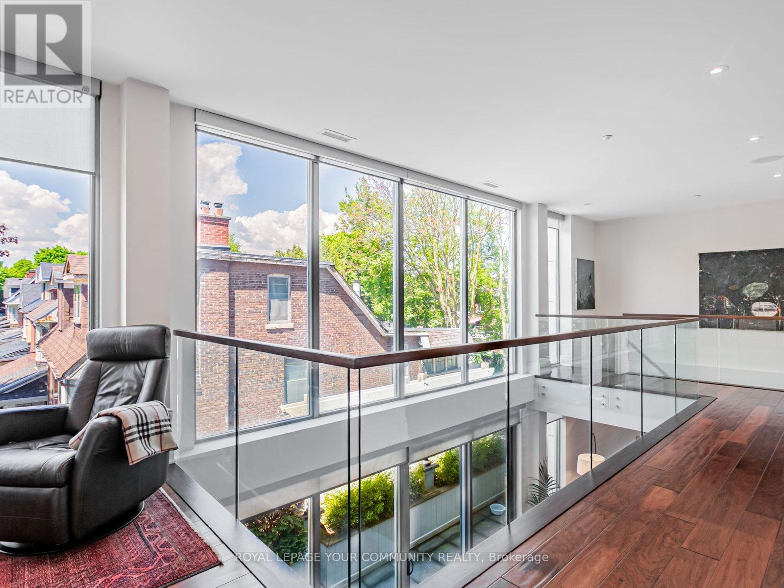 206 - 1 Rainsford Road, Toronto, Ontario  M4L 3N5 - Photo 19 - E12428180