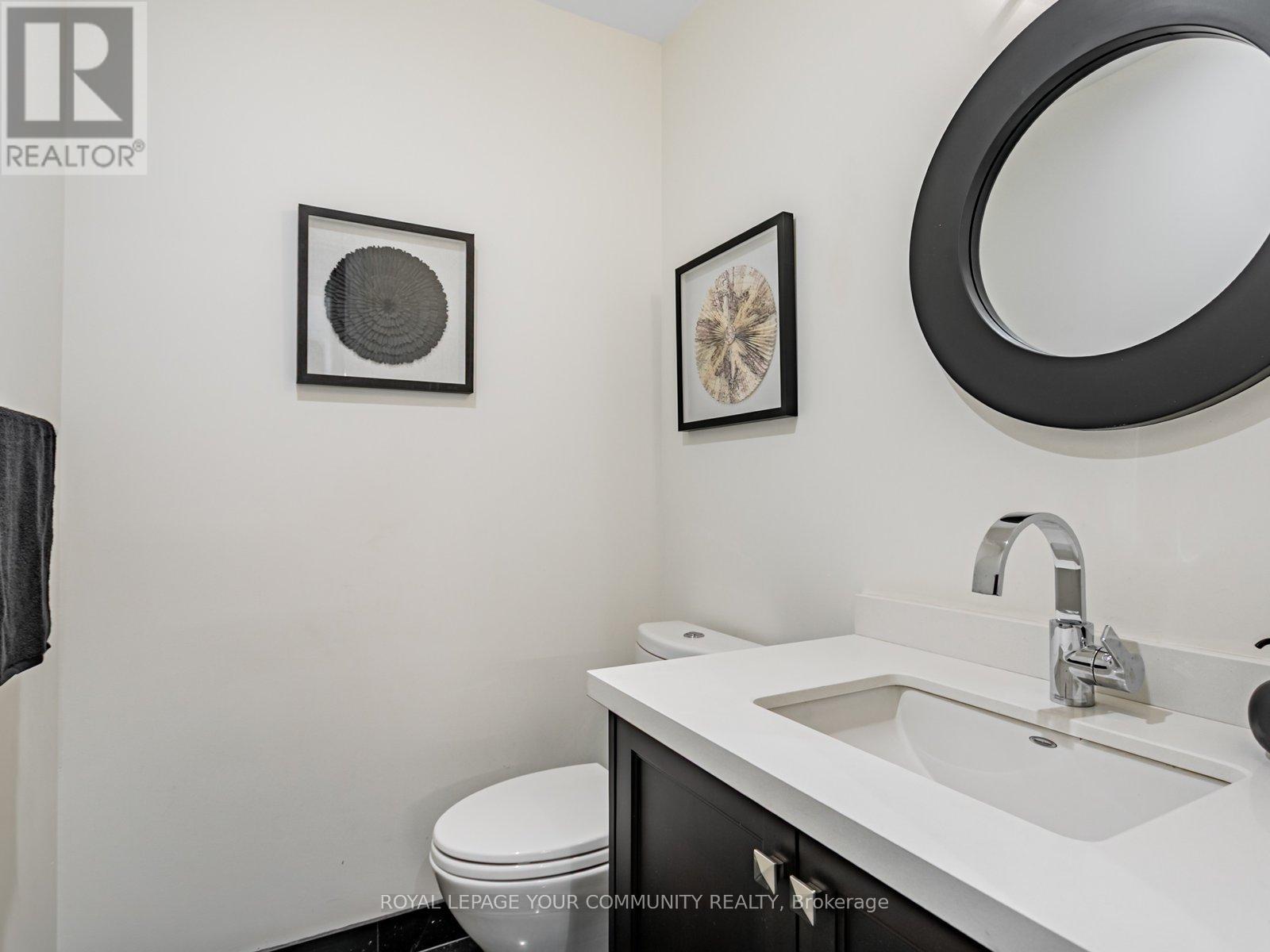 206 - 1 Rainsford Road, Toronto, Ontario  M4L 3N5 - Photo 9 - E12428180