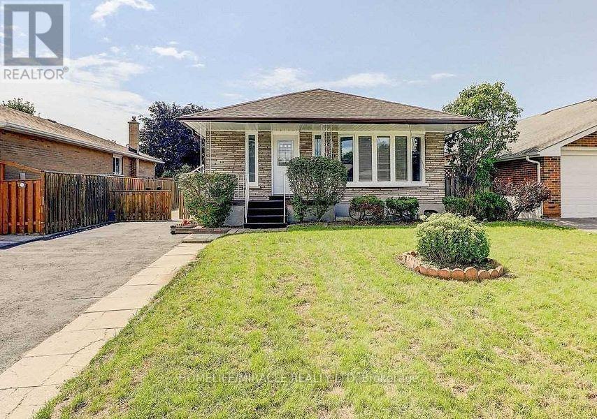 57 IROQUOIS AVENUE, Oshawa, Ontario