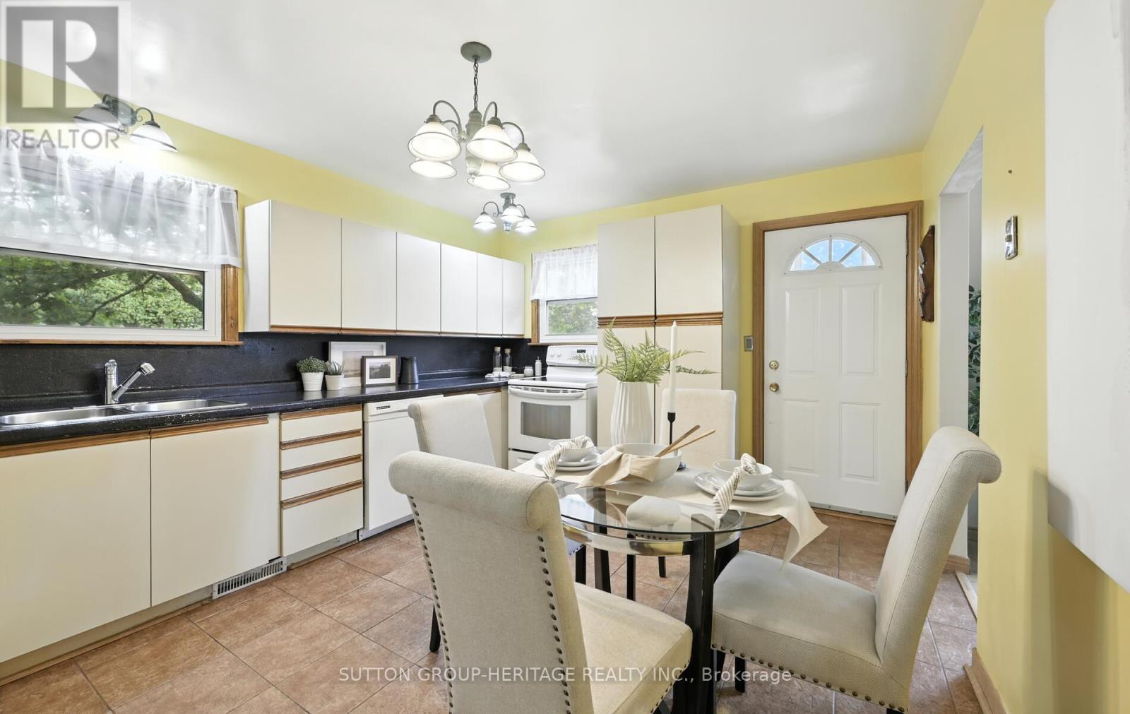 405 Columbus Road W, Whitby, Ontario  L1M 1L3 - Photo 8 - E12428225