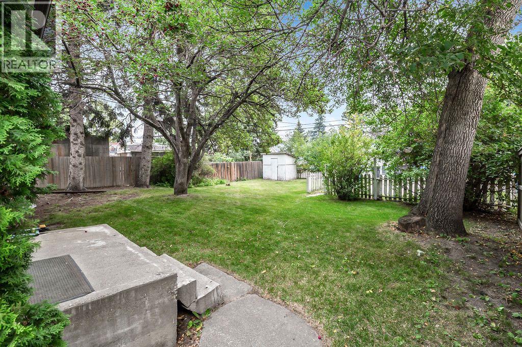 906 Rundle Crescent Ne, Calgary, Alberta  T2M 3B9 - Photo 18 - A2254834