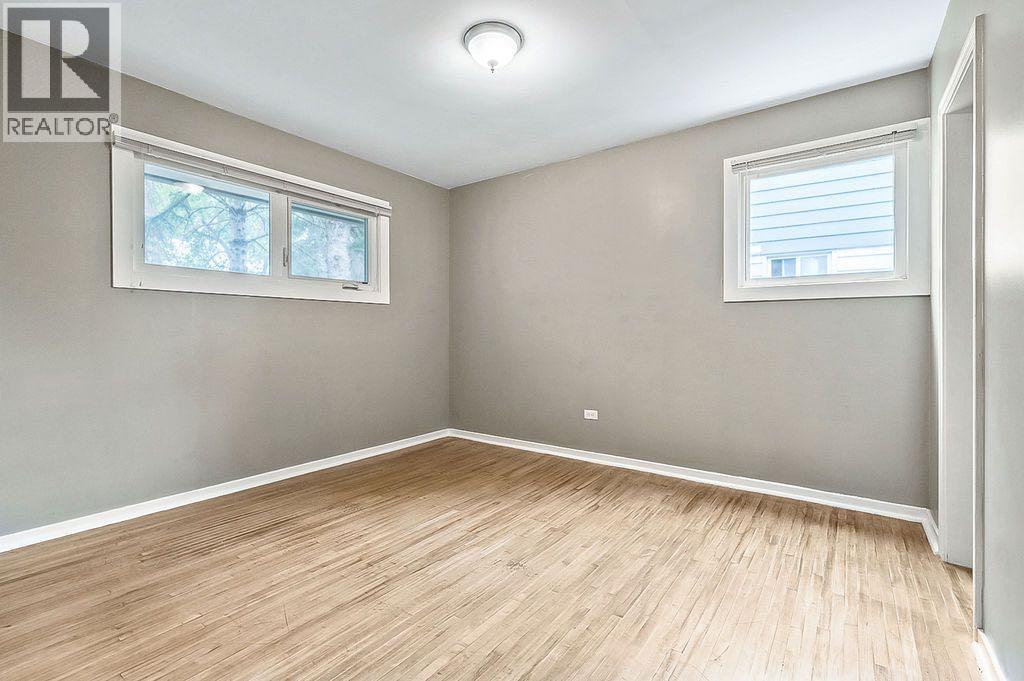906 Rundle Crescent Ne, Calgary, Alberta  T2M 3B9 - Photo 13 - A2254834