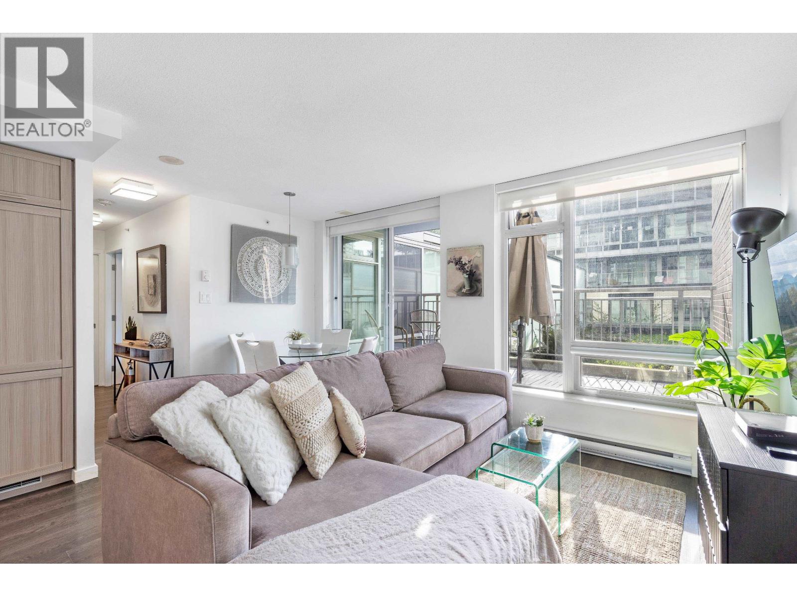 303 5665 BOUNDARY ROAD, Vancouver, British Columbia