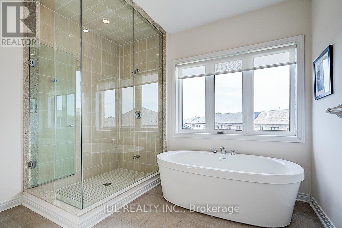 10 Caine Street, Richmond Hill, Ontario  L4S 0H2 - Photo 29 - N12428155