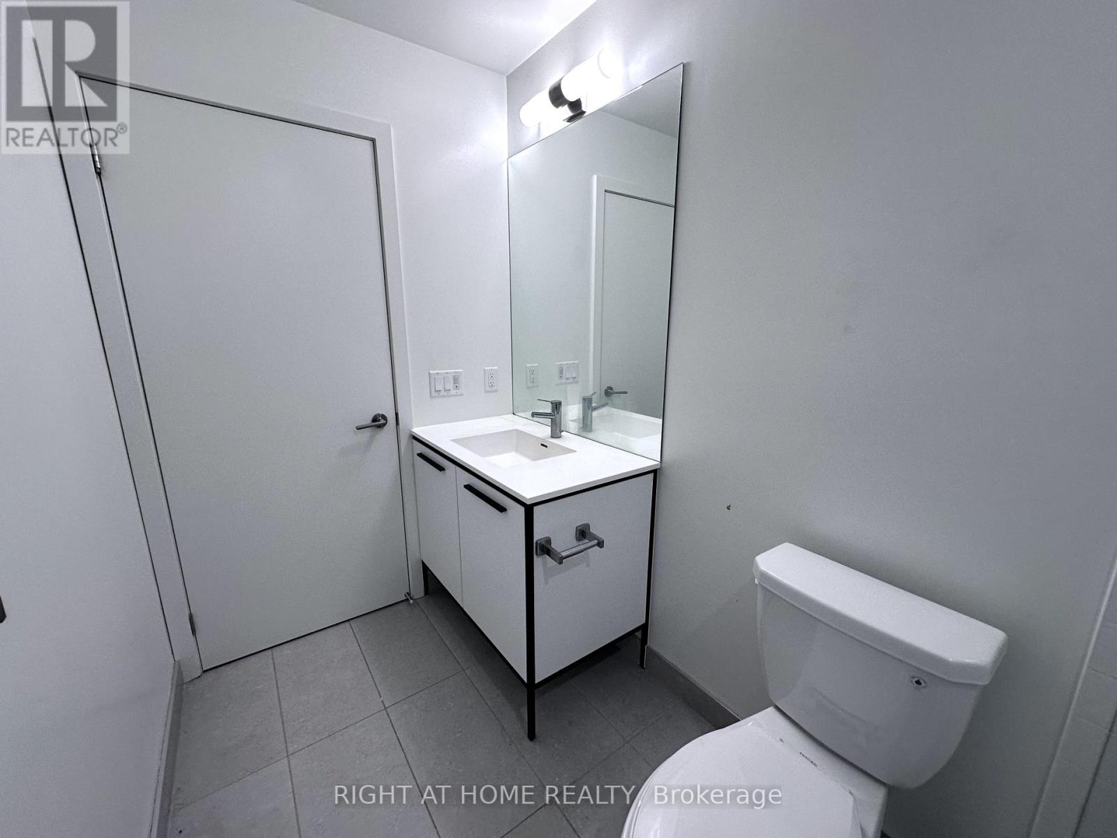 015 - 185 Deerfield Road, Newmarket, Ontario  L3Y 0G7 - Photo 23 - N12428162
