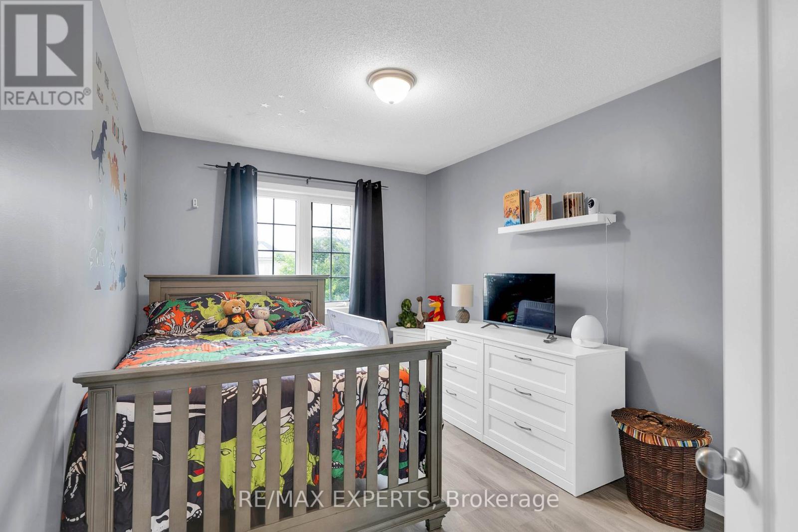 43 Carter Street, Bradford West Gwillimbury, Ontario  L3Z 2A4 - Photo 26 - N12428168