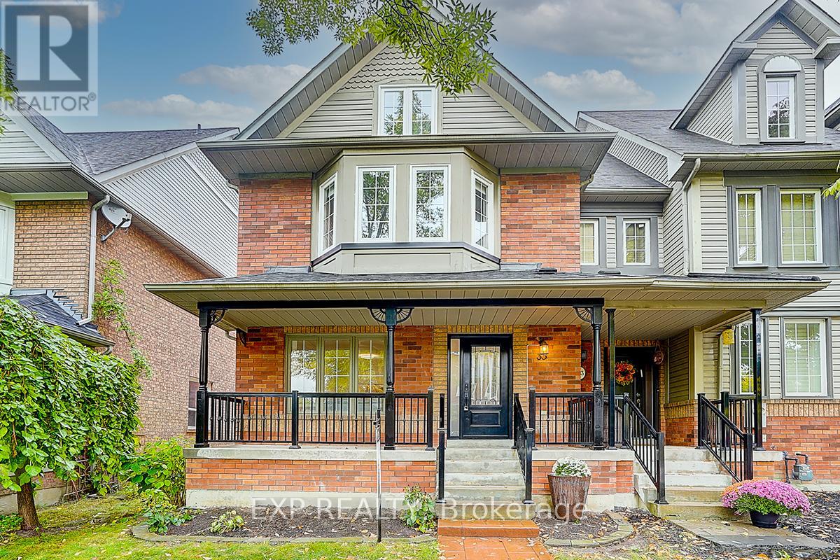 35 Luxton Avenue, Aurora, Ontario  L4G 7J8 - Photo 1 - N12428171
