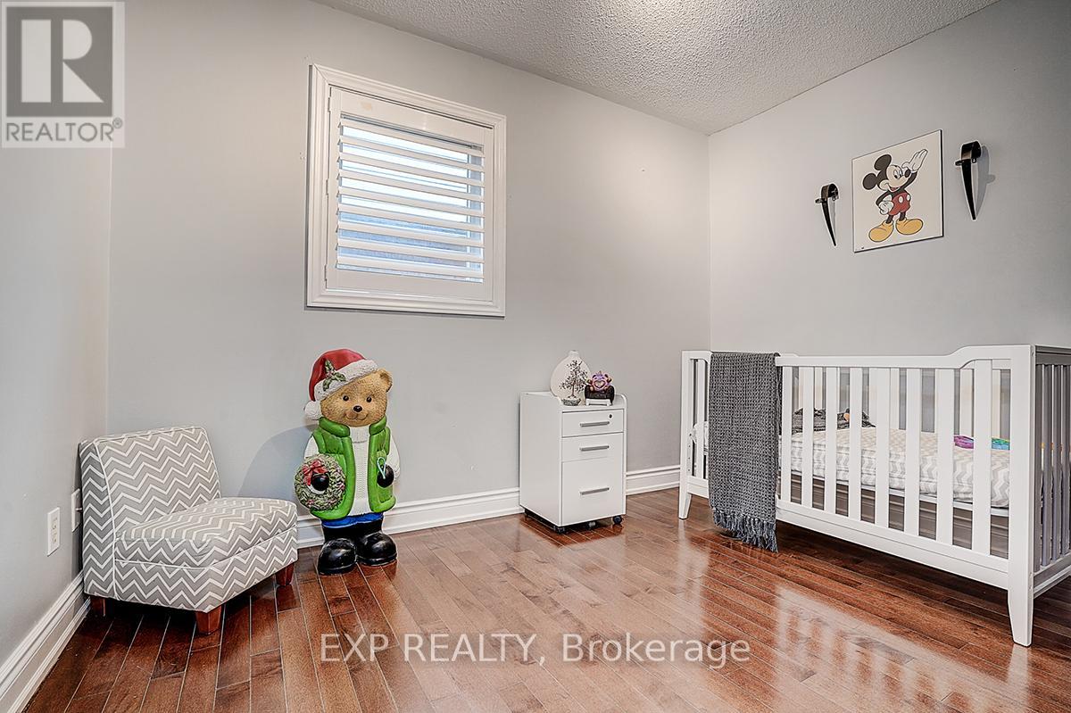 35 Luxton Avenue, Aurora, Ontario  L4G 7J8 - Photo 18 - N12428171