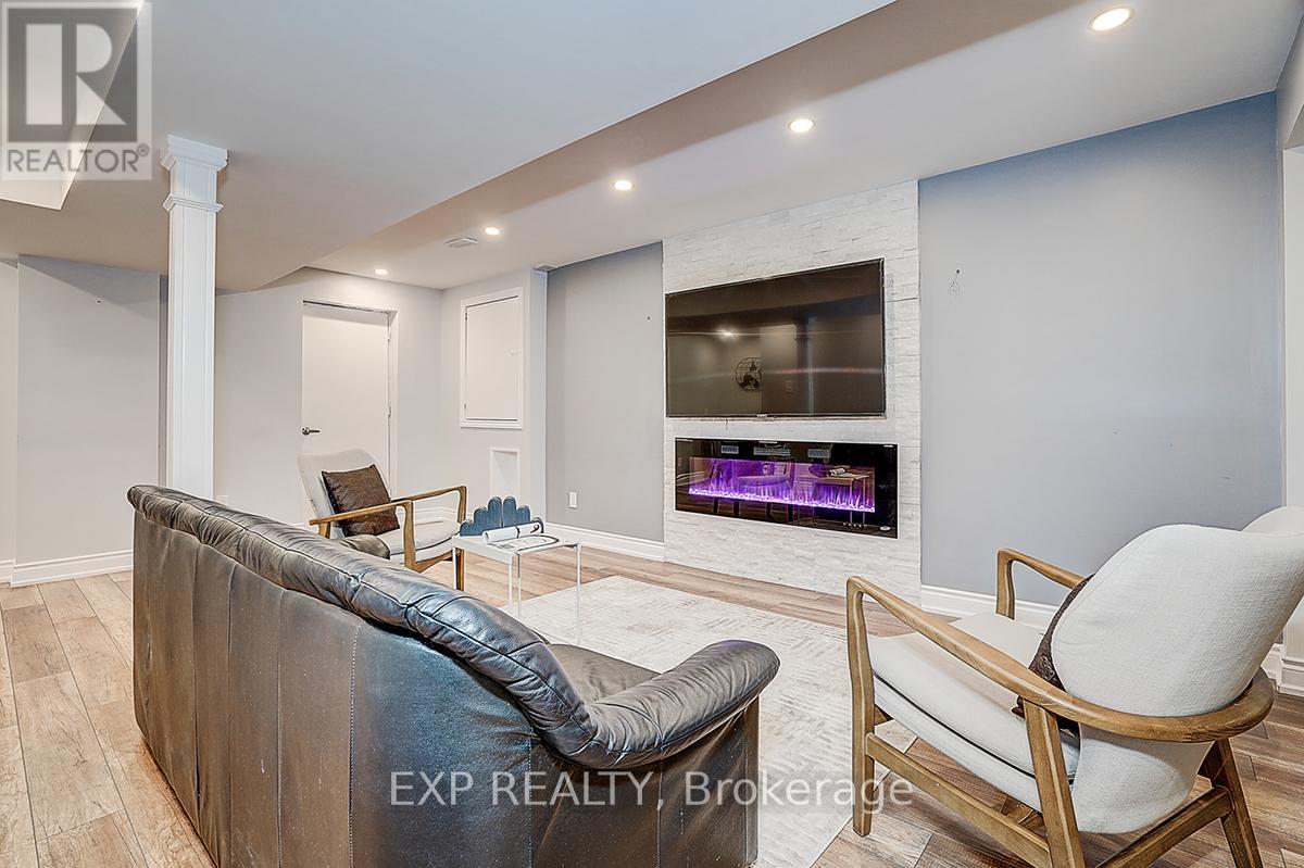 35 Luxton Avenue, Aurora, Ontario  L4G 7J8 - Photo 22 - N12428171