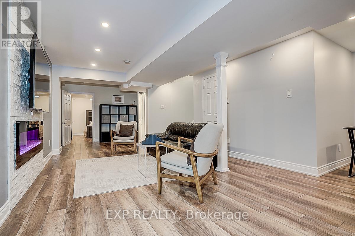 35 Luxton Avenue, Aurora, Ontario  L4G 7J8 - Photo 24 - N12428171