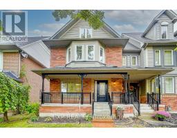 35 LUXTON AVENUE, Aurora, Ontario