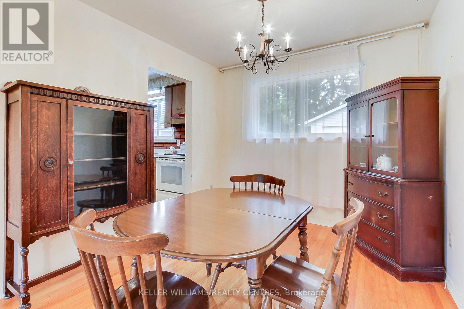 132 Peter Street, East Gwillimbury, Ontario  L9N 1K9 - Photo 15 - N12428175