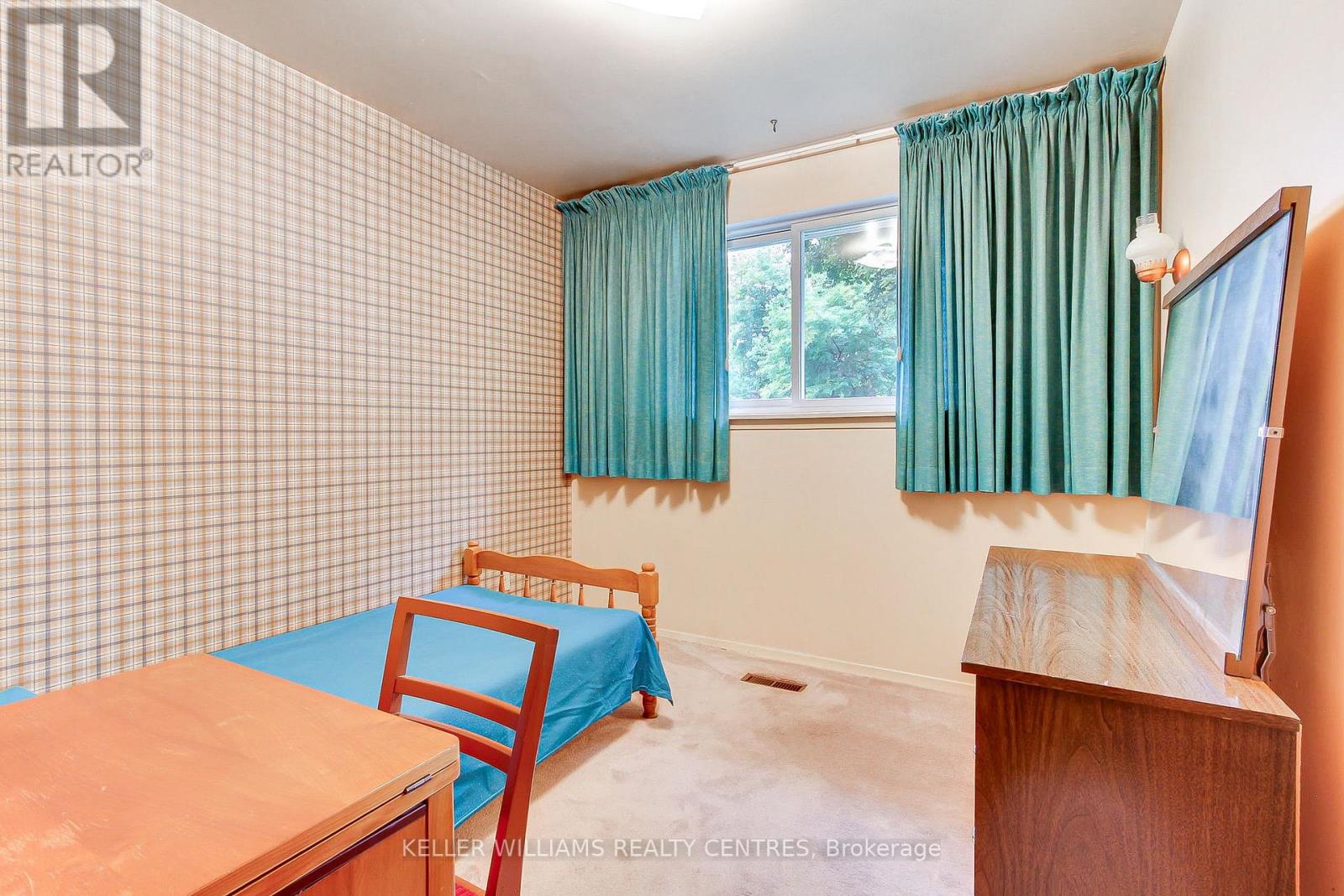 132 Peter Street, East Gwillimbury, Ontario  L9N 1K9 - Photo 24 - N12428175