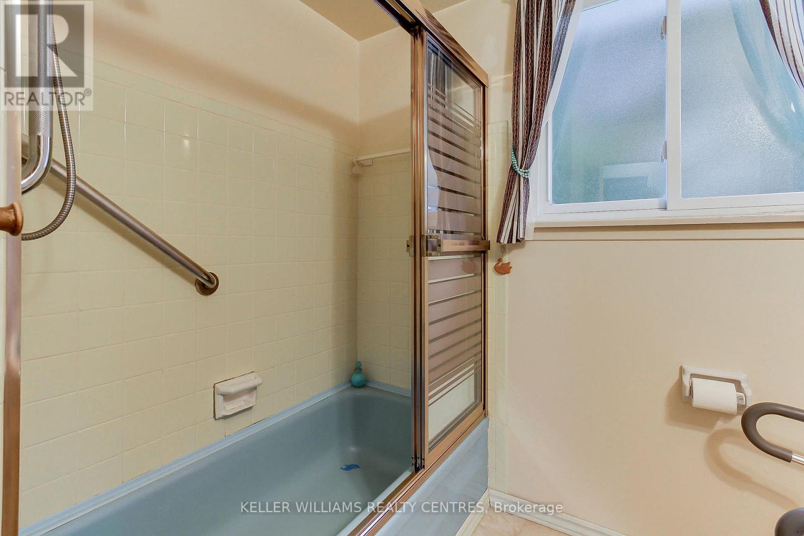 132 Peter Street, East Gwillimbury, Ontario  L9N 1K9 - Photo 29 - N12428175