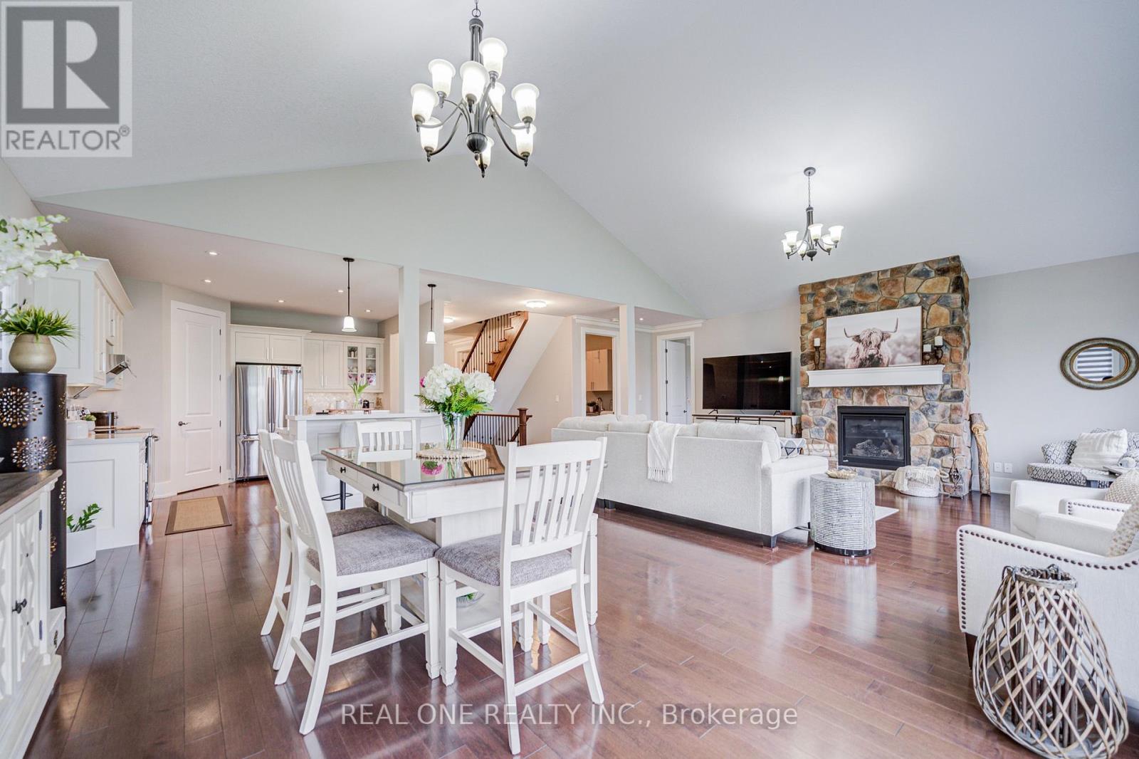 295 Sunnybrae Avenue, Innisfil, Ontario  L9S 0K9 - Photo 17 - N12428262