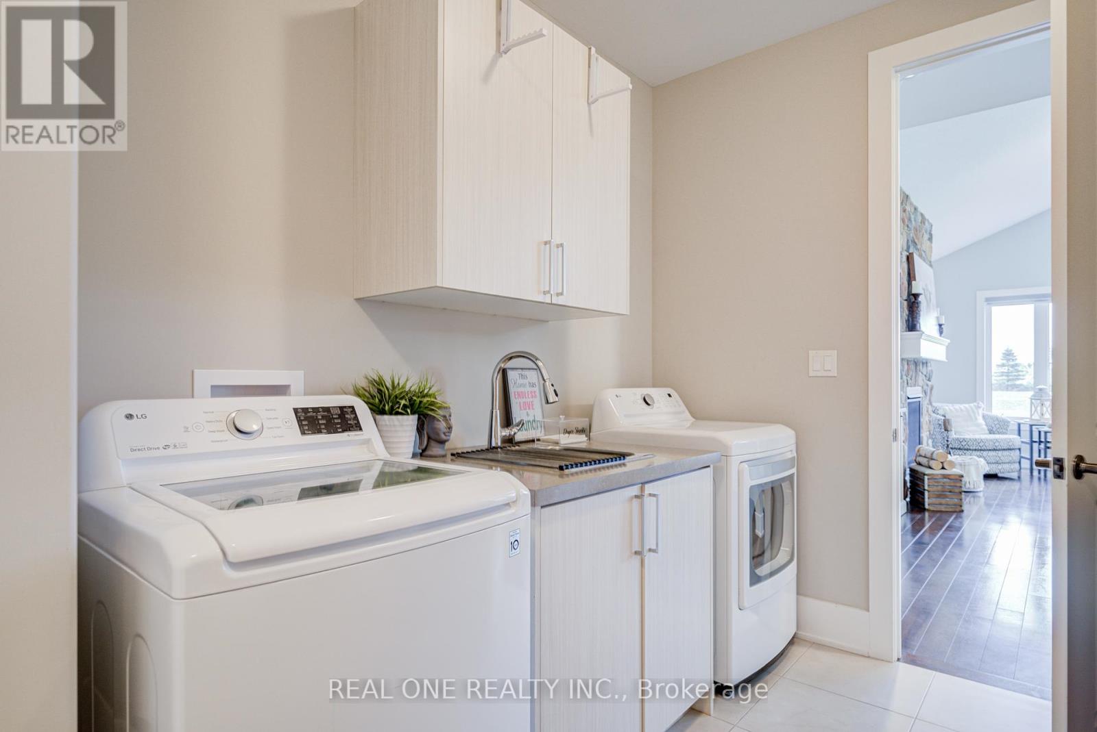 295 Sunnybrae Avenue, Innisfil, Ontario  L9S 0K9 - Photo 24 - N12428262