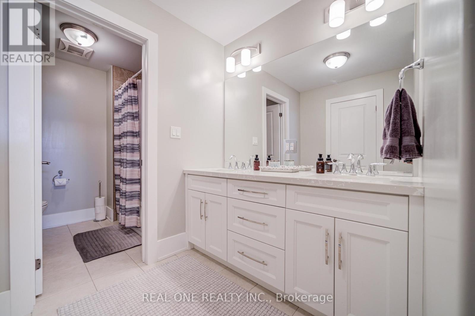 295 Sunnybrae Avenue, Innisfil, Ontario  L9S 0K9 - Photo 37 - N12428262