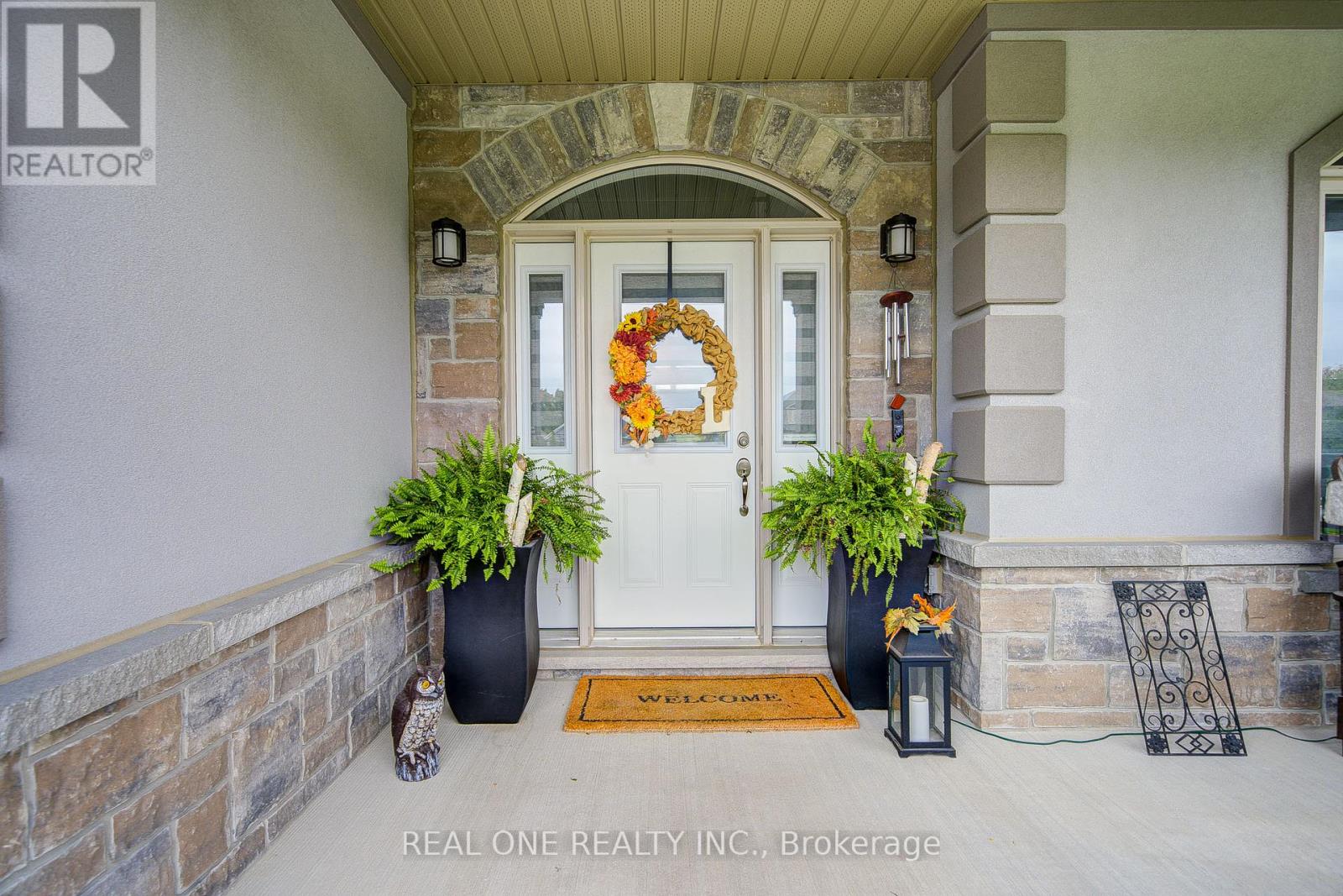 295 Sunnybrae Avenue, Innisfil, Ontario  L9S 0K9 - Photo 4 - N12428262