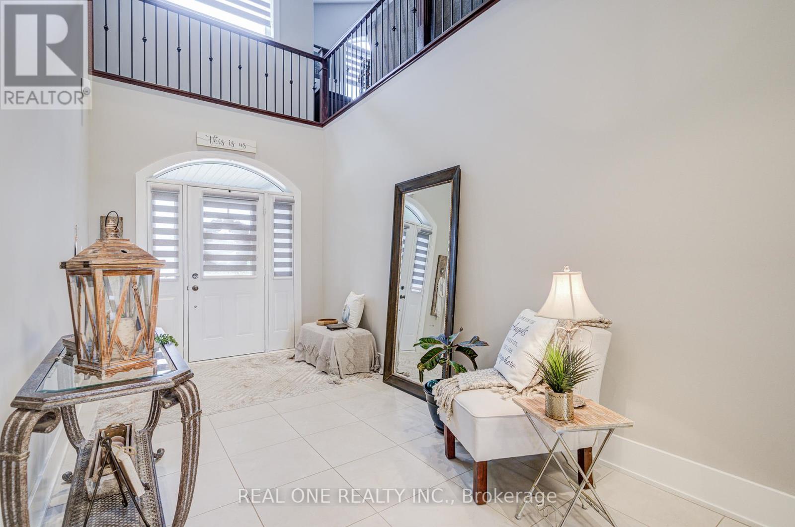 295 Sunnybrae Avenue, Innisfil, Ontario  L9S 0K9 - Photo 6 - N12428262