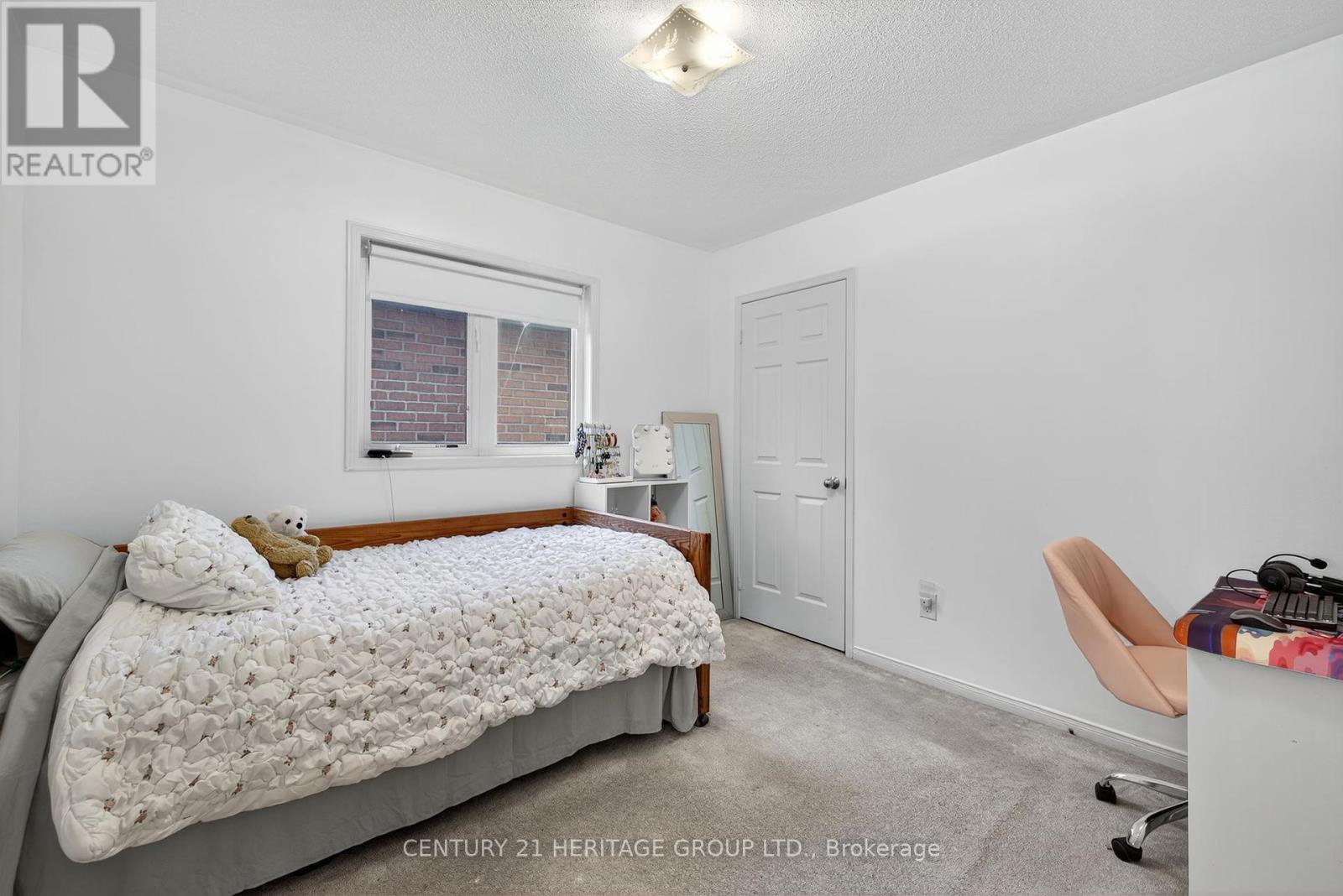 5 Booth Street, Bradford West Gwillimbury, Ontario  L3Z 0A3 - Photo 19 - N12428267