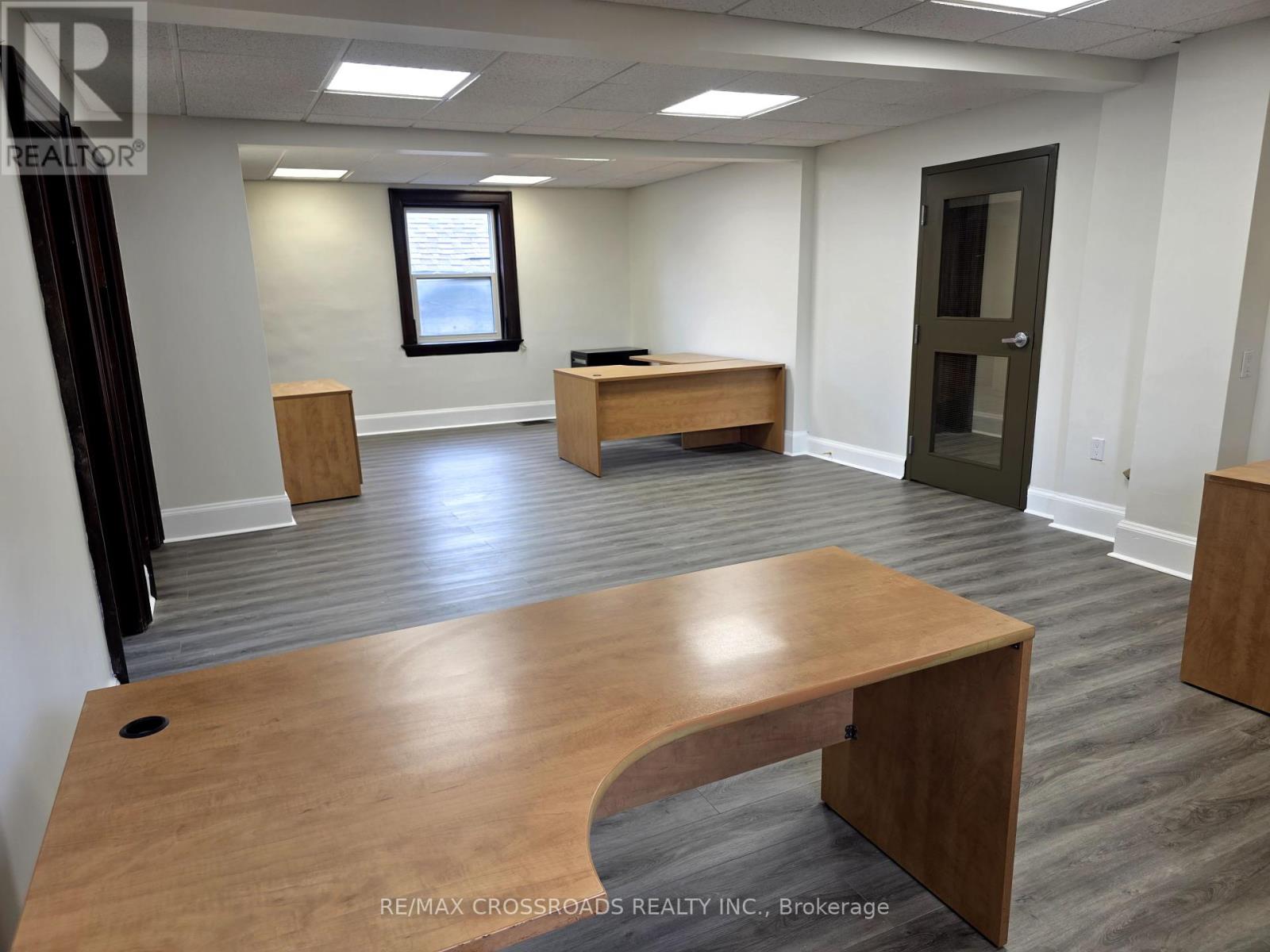 4 - 15221 Yonge Street, Aurora, Ontario  L4G 1L8 - Photo 19 - N12428299