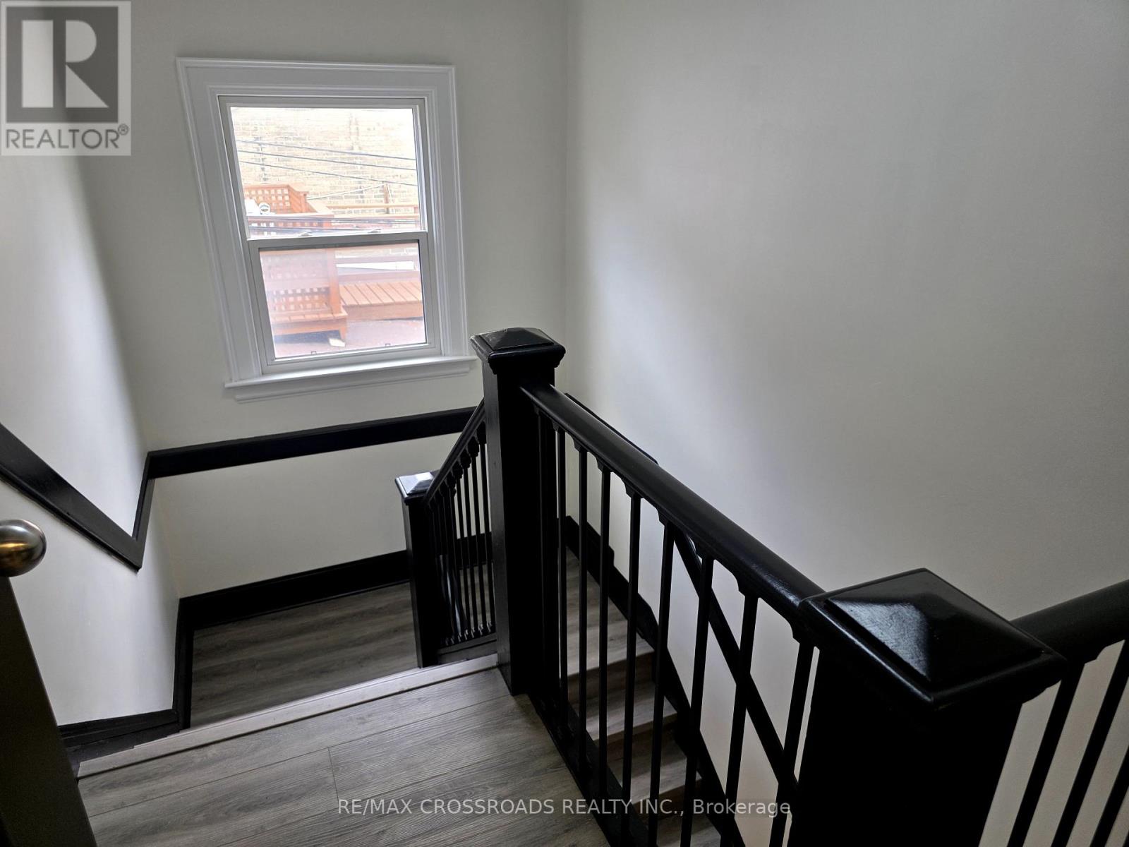 4 - 15221 Yonge Street, Aurora, Ontario  L4G 1L8 - Photo 7 - N12428299